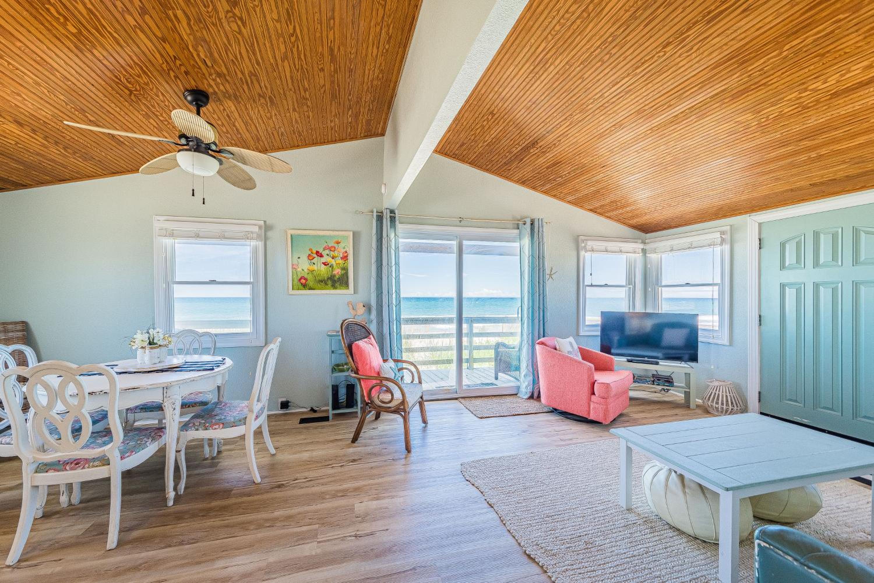 Primrose Cottage - S Nags Head MP 19, Oceanfront, Steps to the Water, Well Equipped, Pets OK