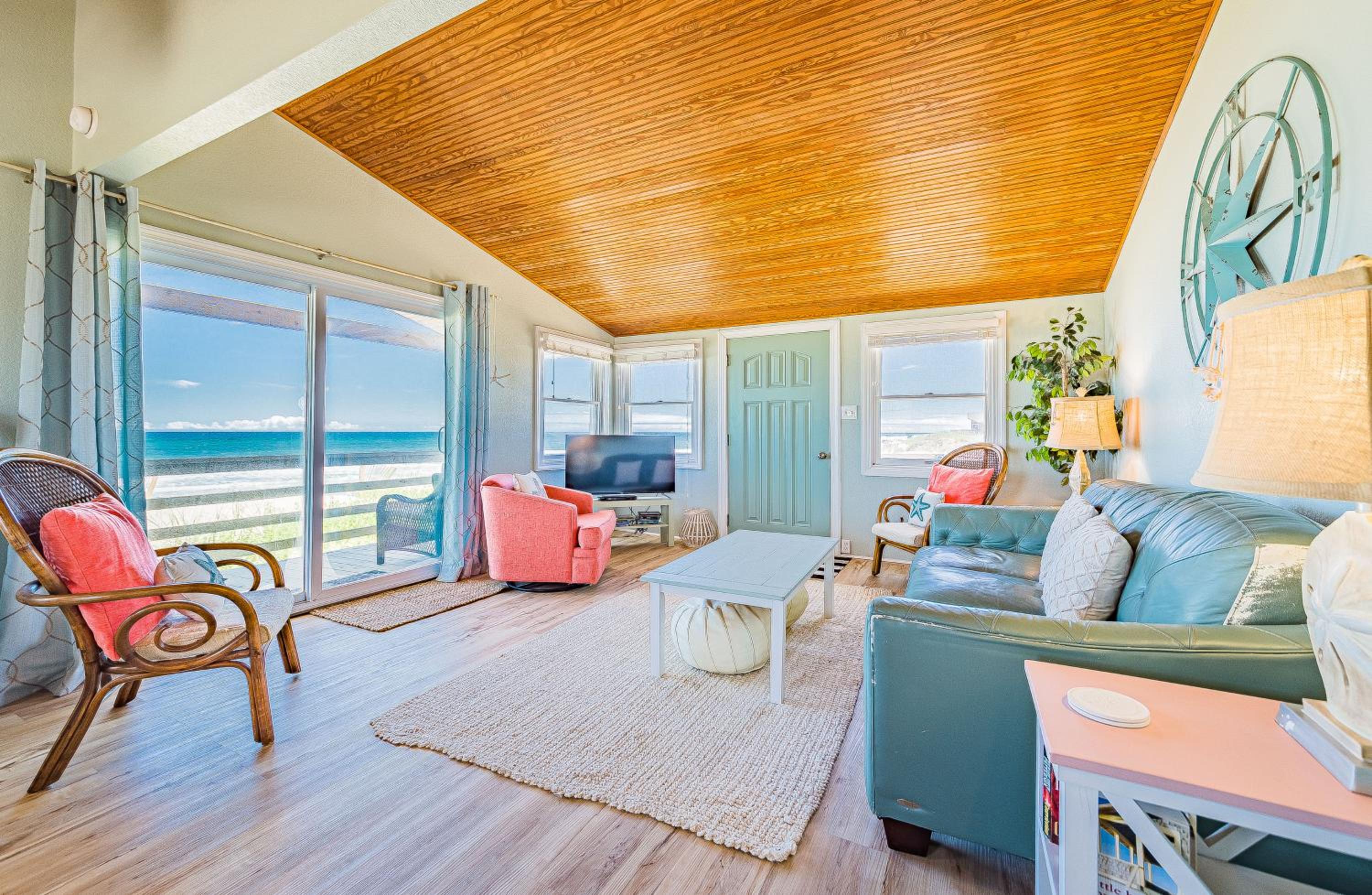 Primrose Cottage - S Nags Head MP 19, Oceanfront, Steps to the Water, Well Equipped, Pets OK