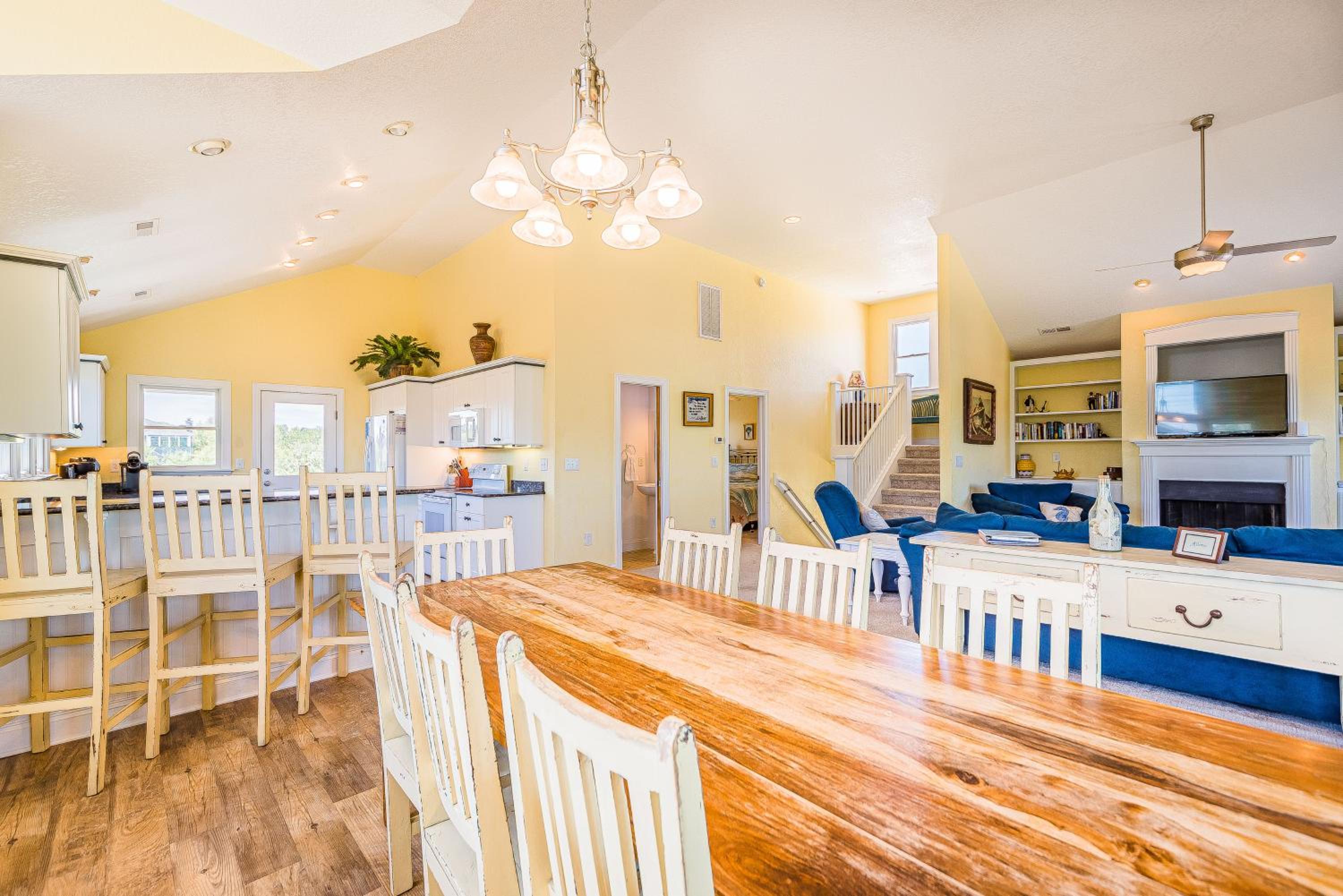 Allora - Corolla, Ocean Sands, 450 Yds to Beach, Pool, Hot Tub, Pool Table, Gas Fireplace, Pets OK