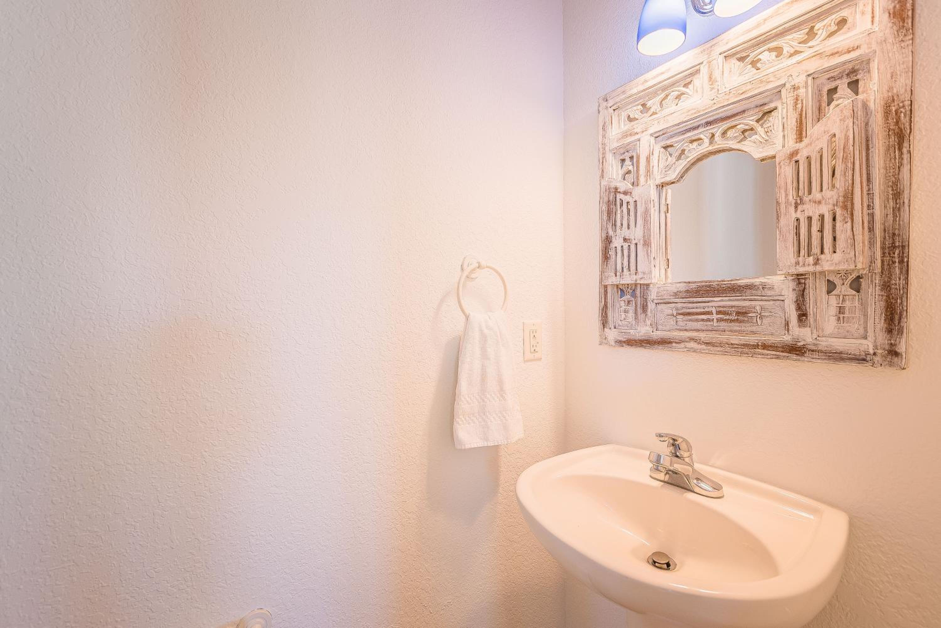 Allora - Corolla, Ocean Sands, 450 Yds to Beach, Pool, Hot Tub, Pool Table, Gas Fireplace, Pets OK