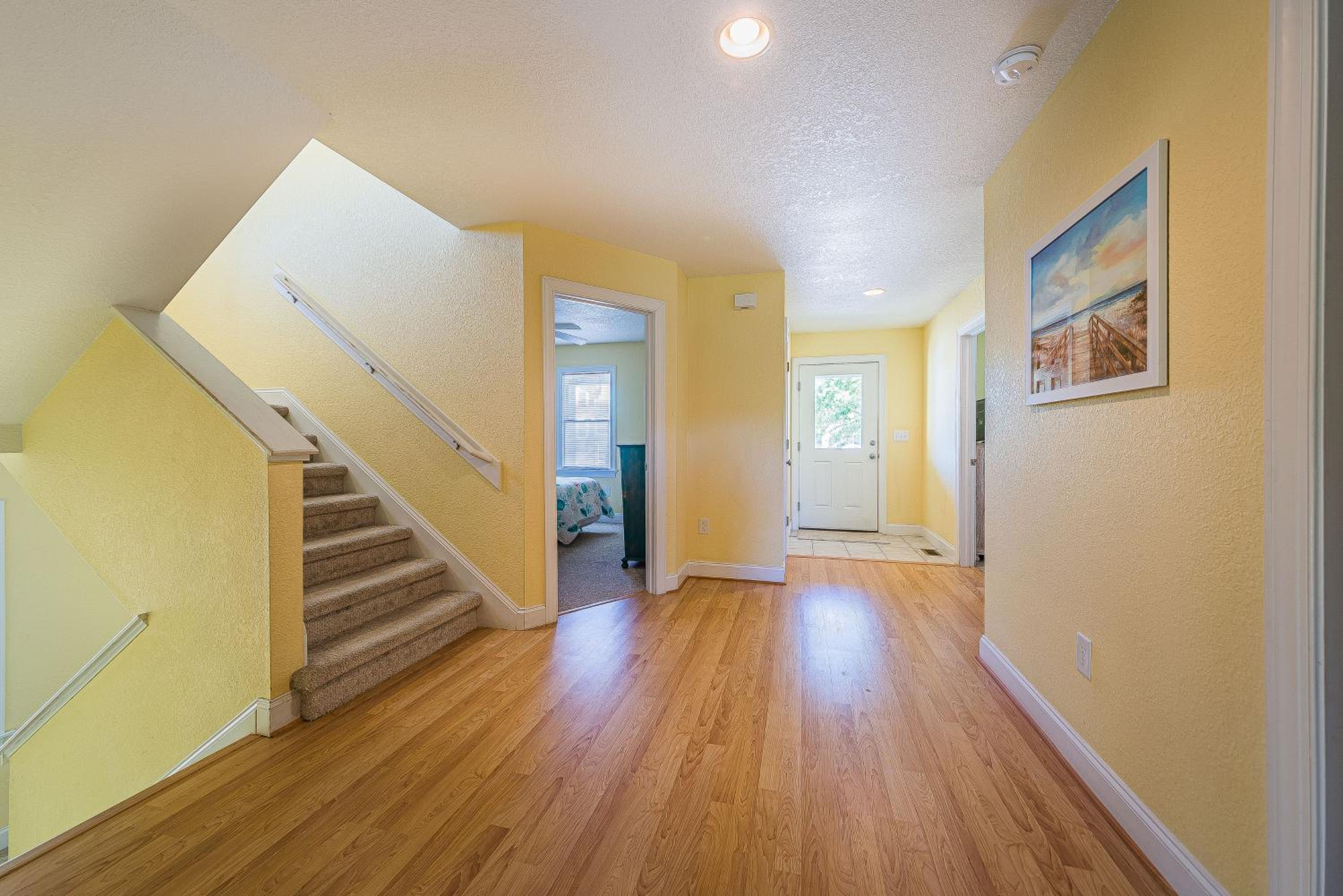 Allora - Corolla, Ocean Sands, 450 Yds to Beach, Pool, Hot Tub, Pool Table, Gas Fireplace, Pets OK