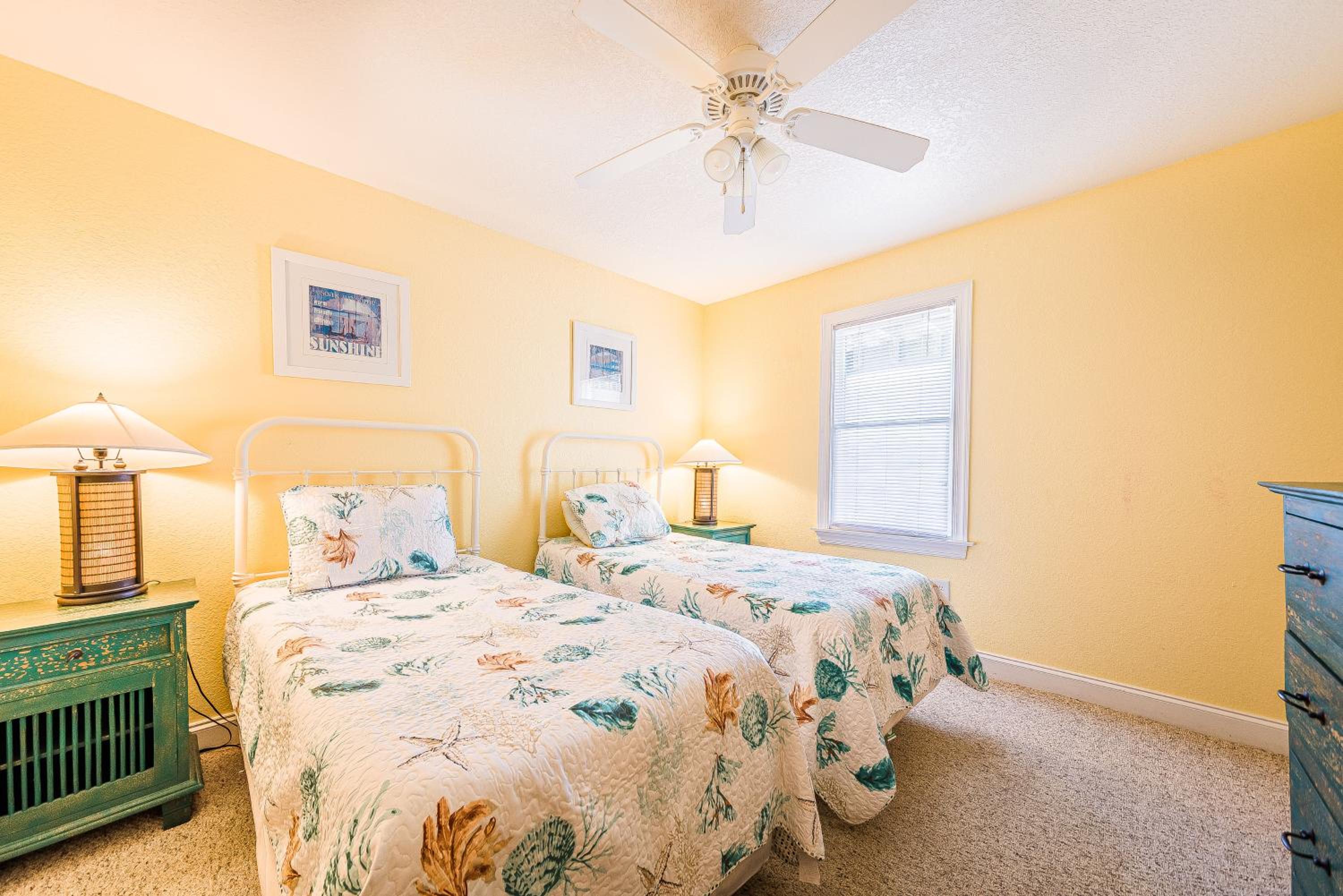 Allora - Corolla, Ocean Sands, 450 Yds to Beach, Pool, Hot Tub, Pool Table, Gas Fireplace, Pets OK
