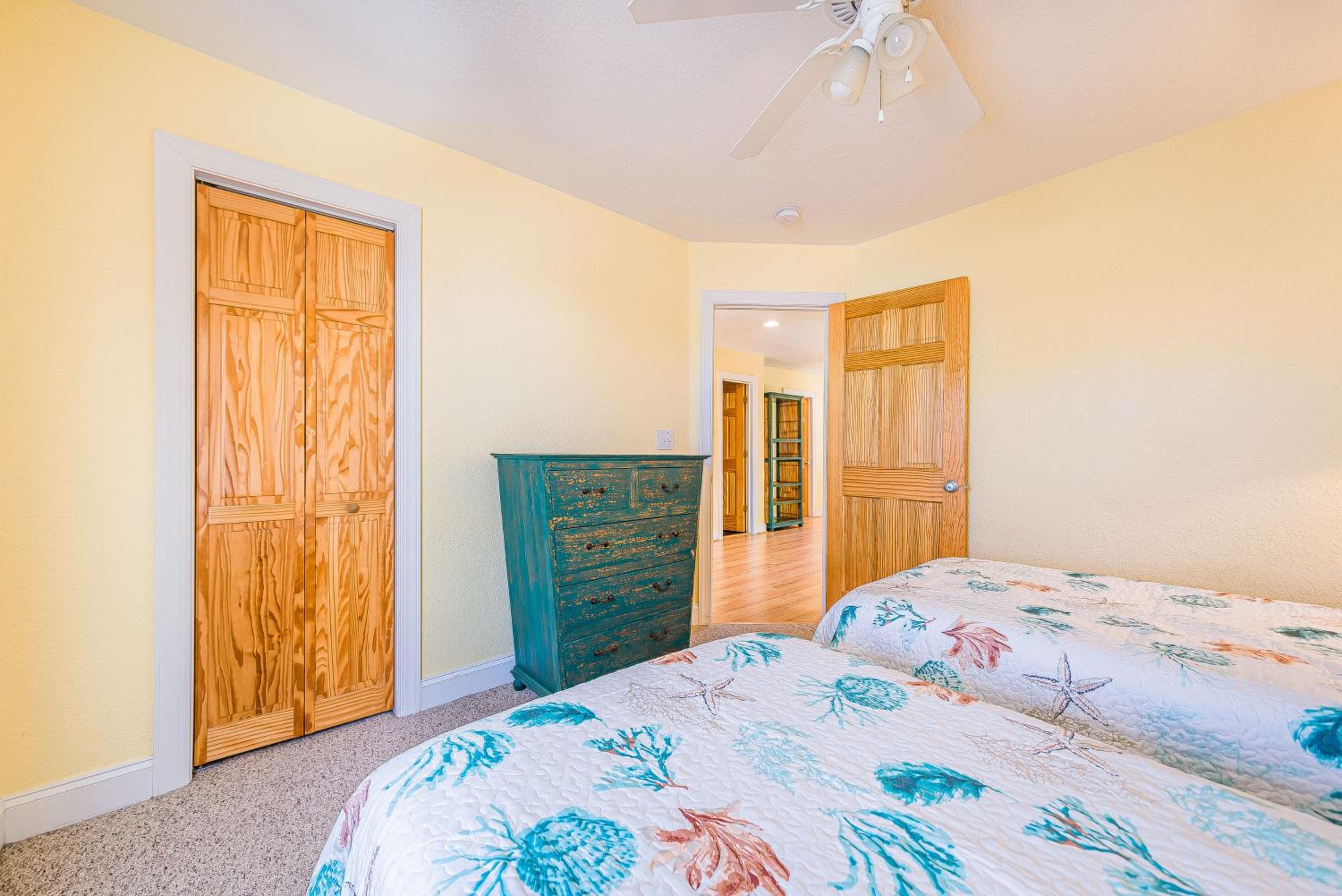 Allora - Corolla, Ocean Sands, 450 Yds to Beach, Pool, Hot Tub, Pool Table, Gas Fireplace, Pets OK