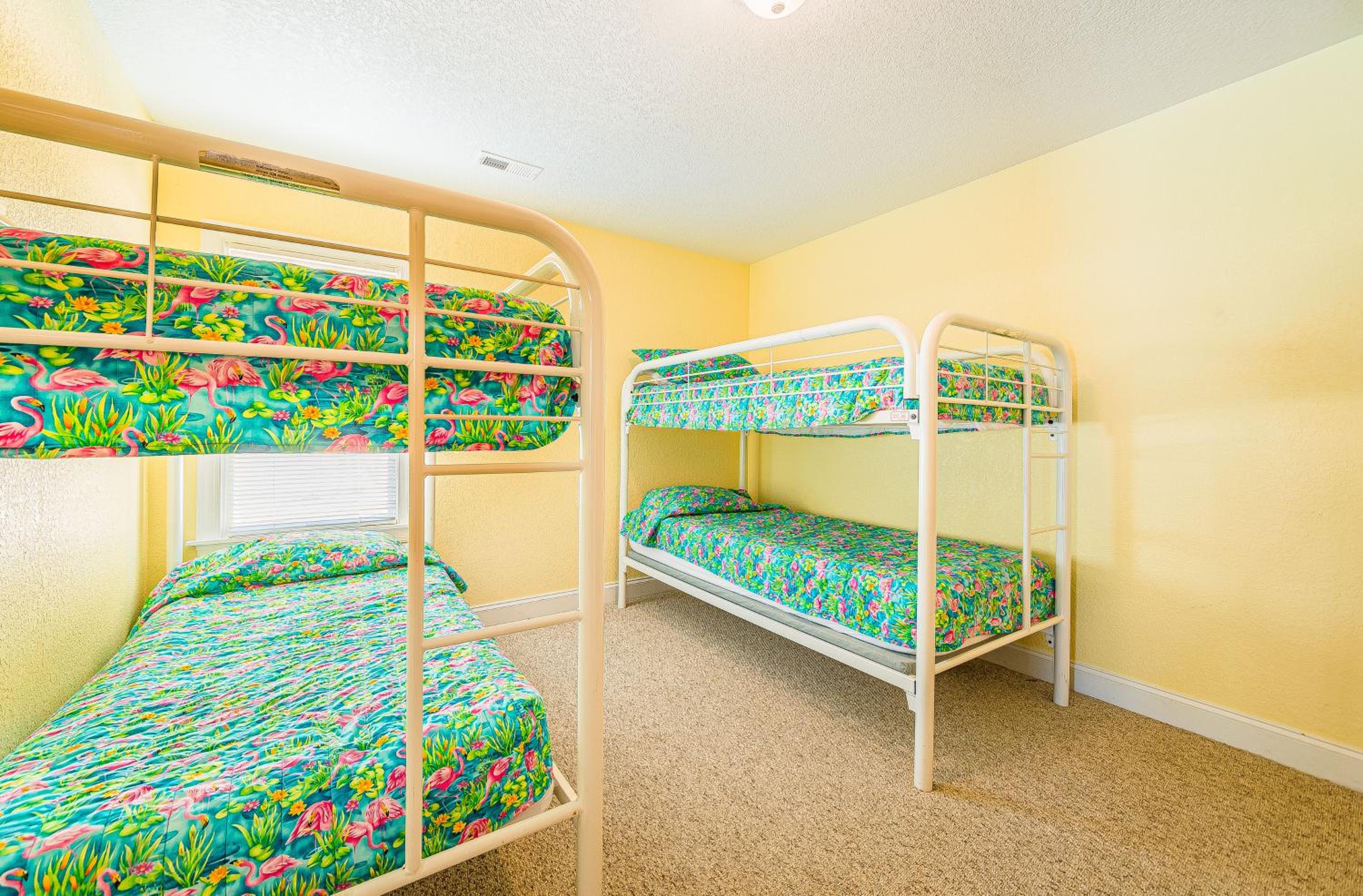 Allora - Corolla, Ocean Sands, 450 Yds to Beach, Pool, Hot Tub, Pool Table, Gas Fireplace, Pets OK