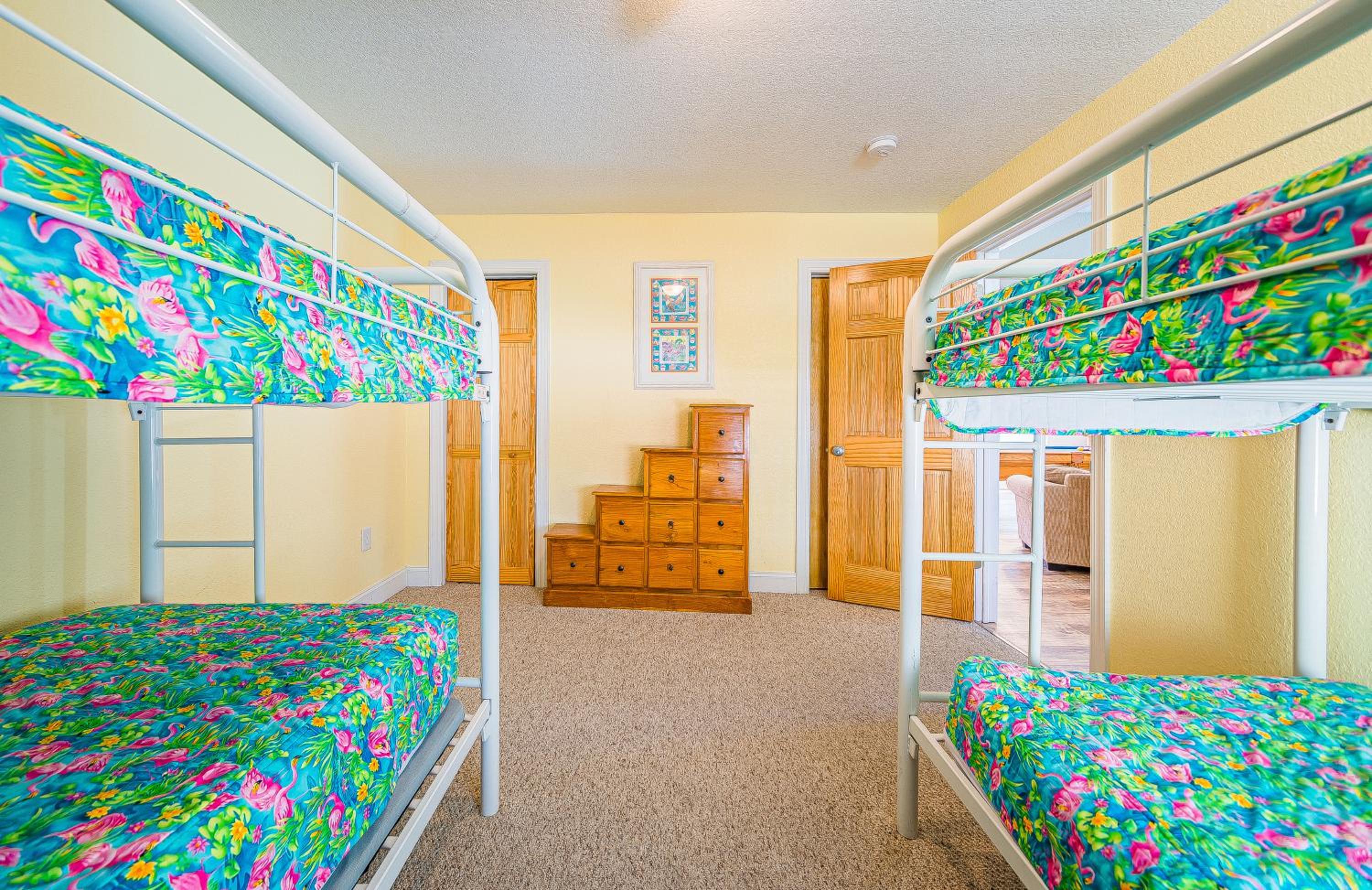 Allora - Corolla, Ocean Sands, 450 Yds to Beach, Pool, Hot Tub, Pool Table, Gas Fireplace, Pets OK