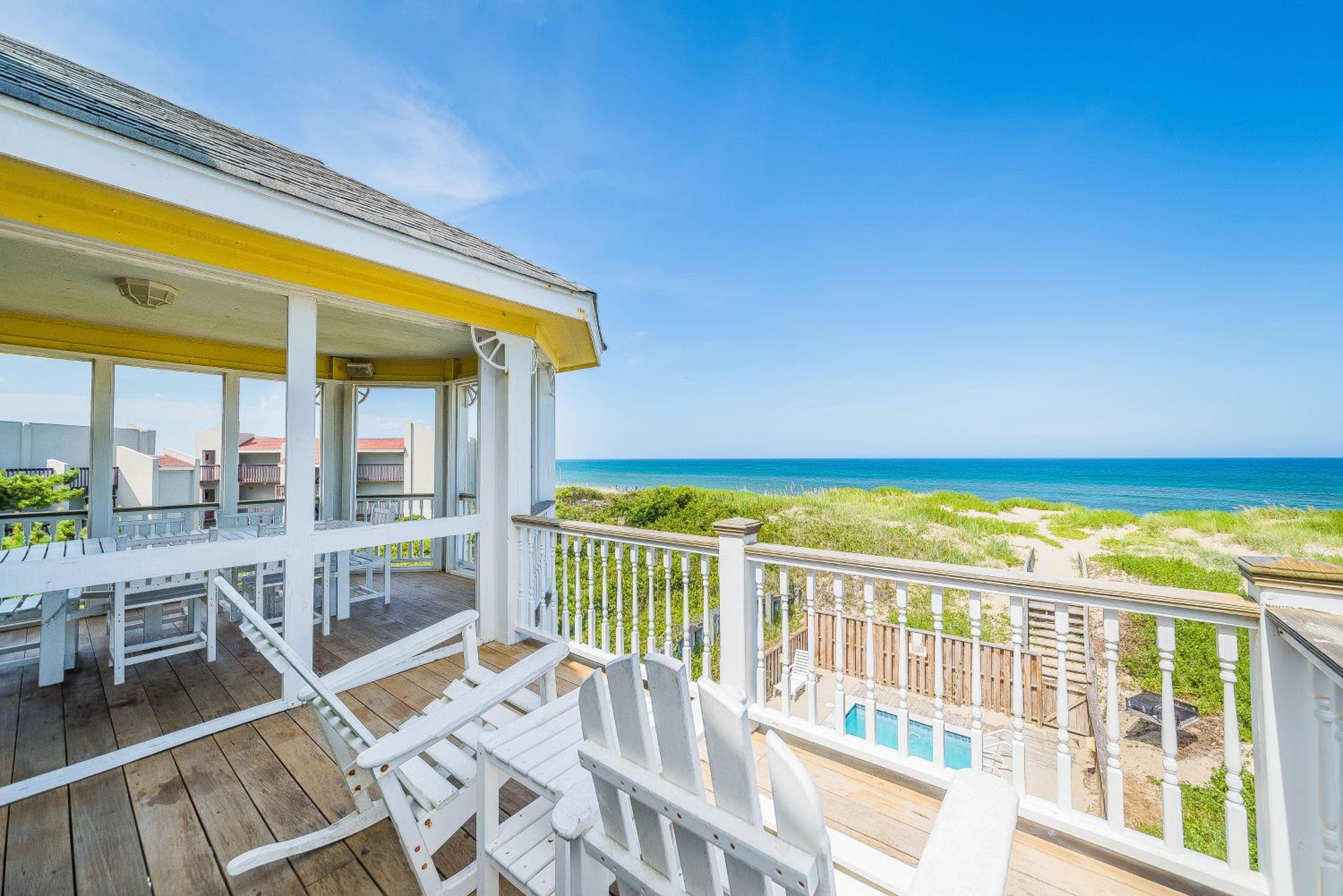 Savannah - Nags Head MP 16, Oceanfront, Direct Beach Access, Pool, Hot Tub, Pool Table