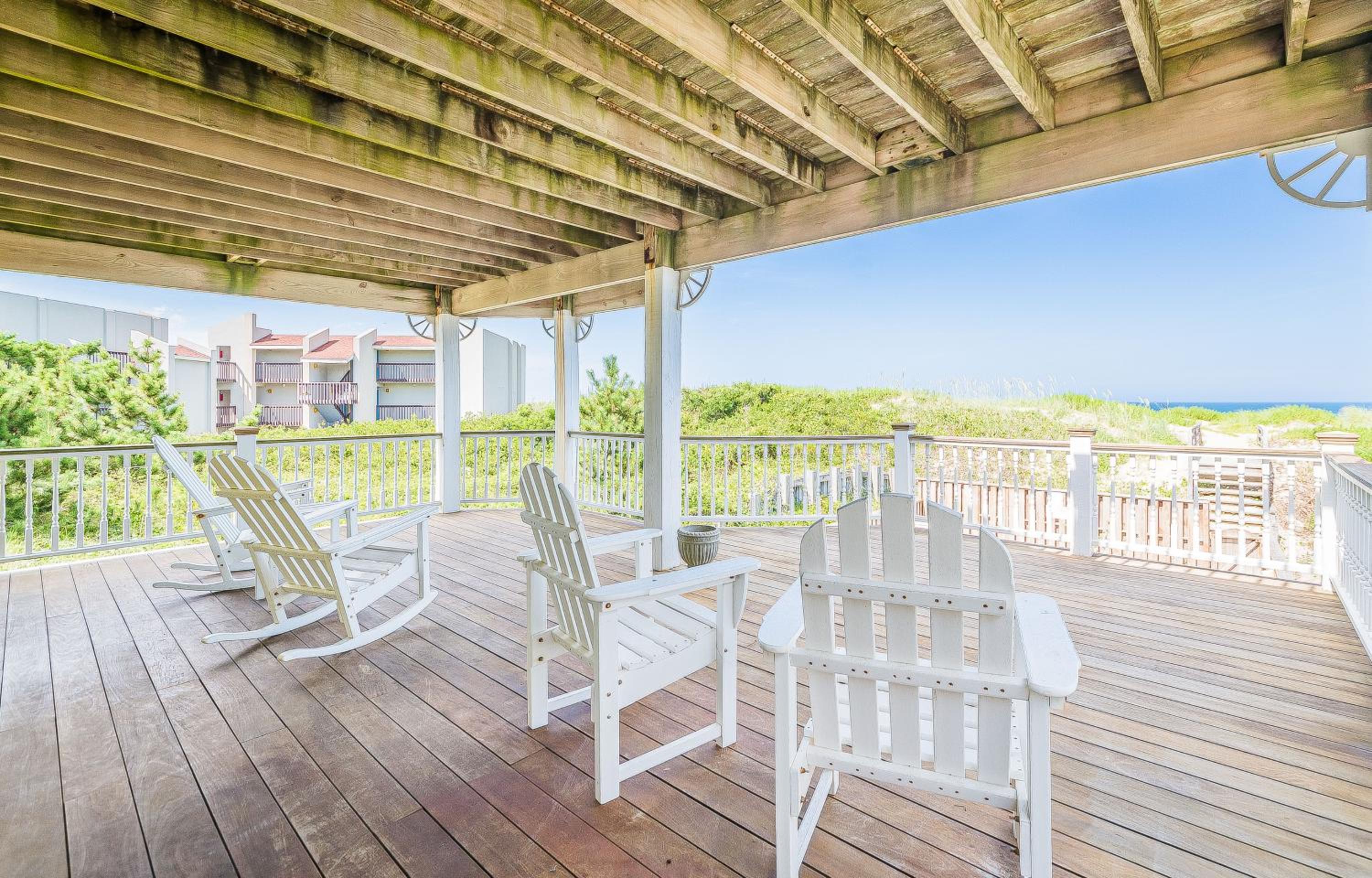 Savannah - Nags Head MP 16, Oceanfront, Direct Beach Access, Pool, Hot Tub, Pool Table