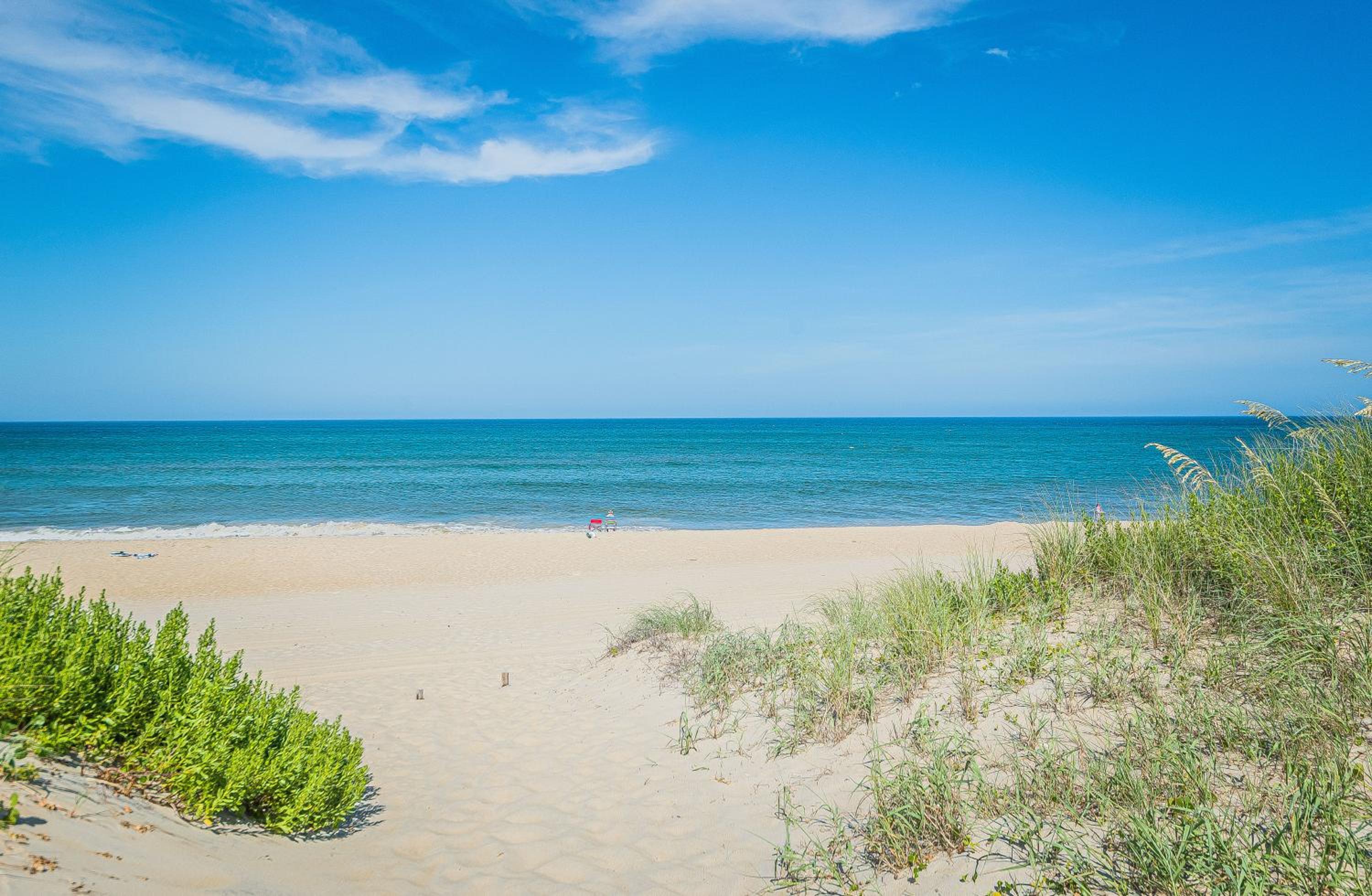 Savannah - Nags Head MP 16, Oceanfront, Direct Beach Access, Pool, Hot Tub, Pool Table