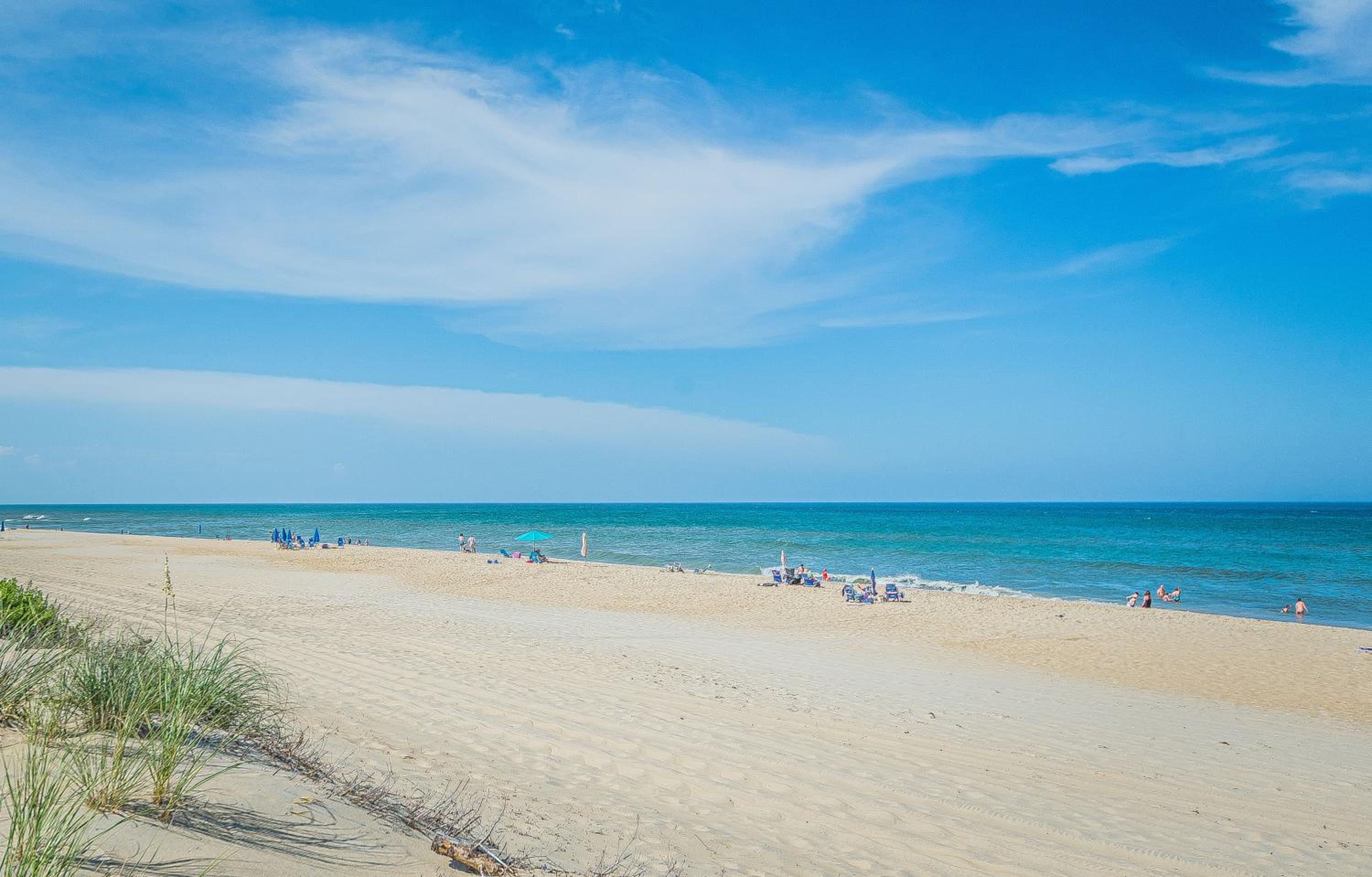 Savannah - Nags Head MP 16, Oceanfront, Direct Beach Access, Pool, Hot Tub, Pool Table