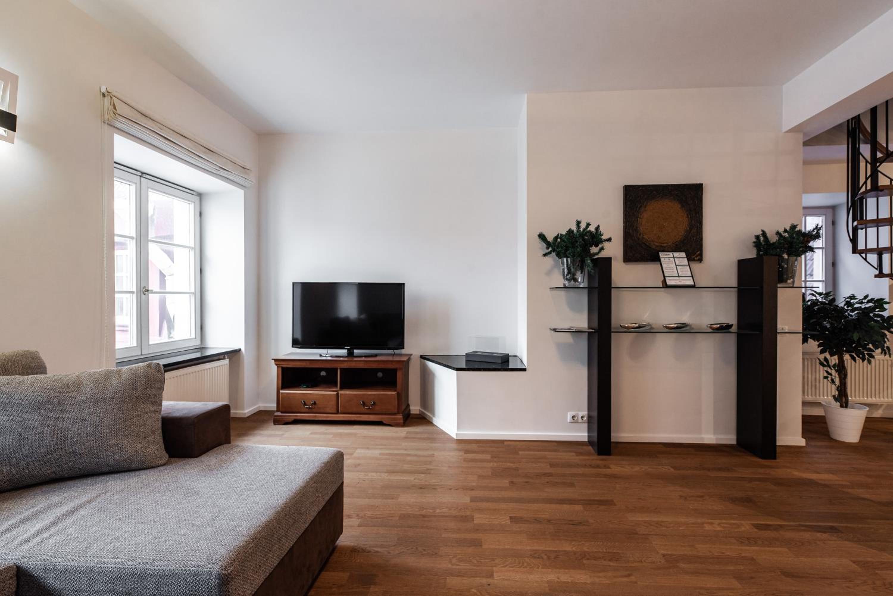 AirHome - Raekoja Plats view 4