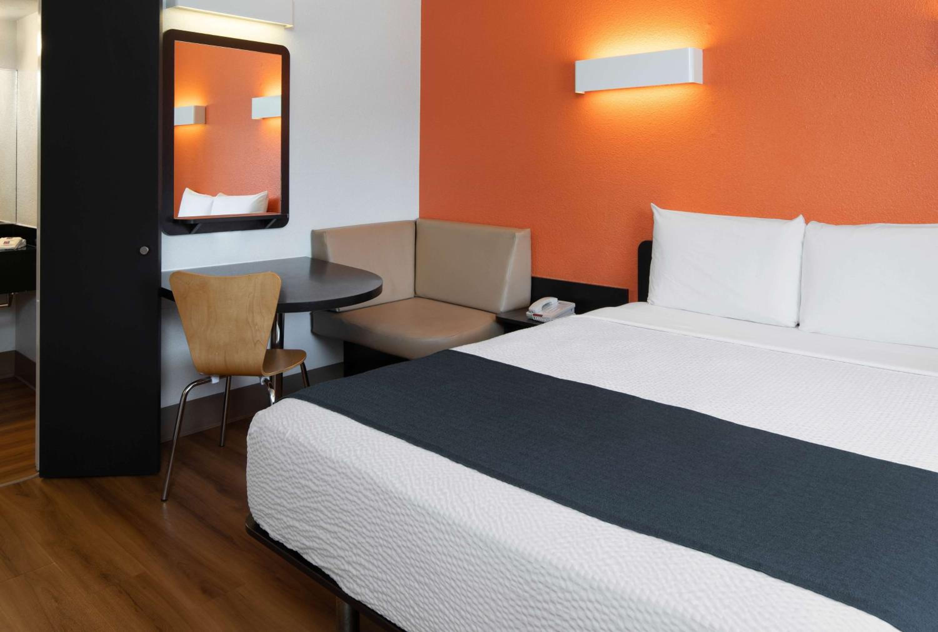 Motel 6-Carpinteria, CA - Santa Barbara - South - Property Image 4