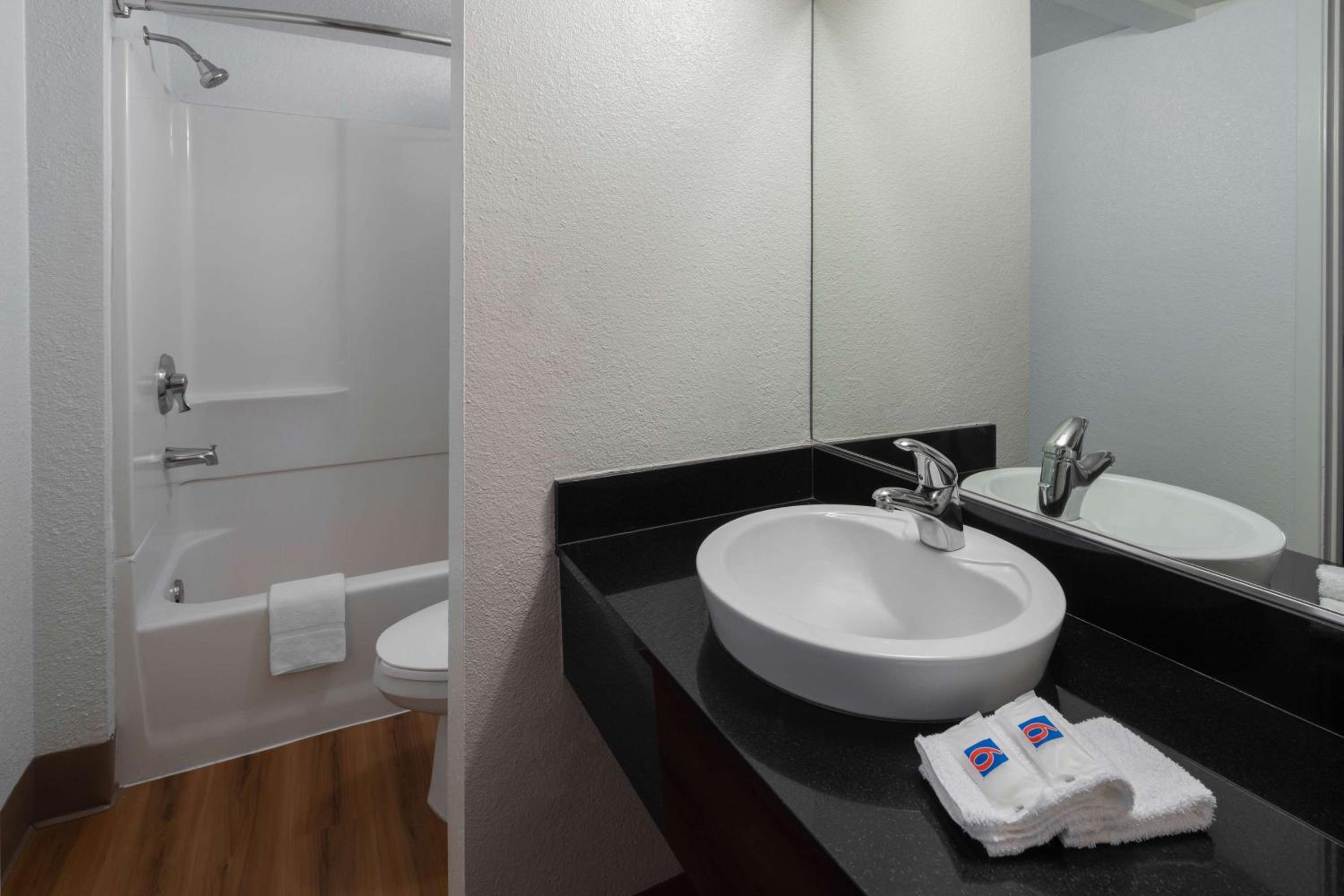 Motel 6-Carpinteria, CA - Santa Barbara - South - Property Image 7