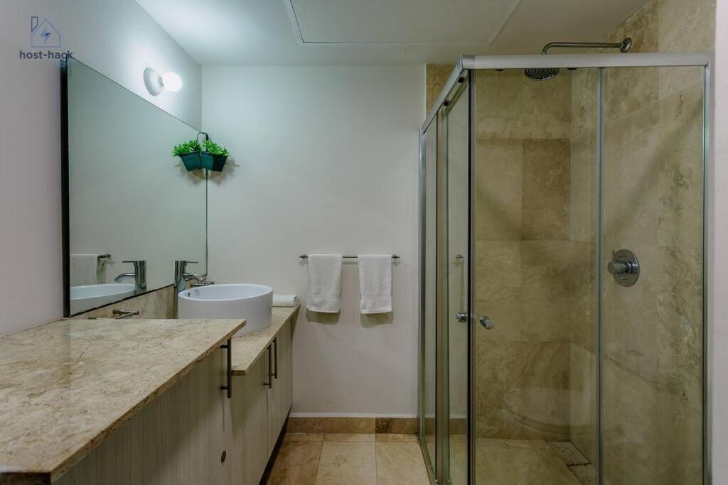 Danzamar 4, 5 blocks away from Playa Pelicanos view 4