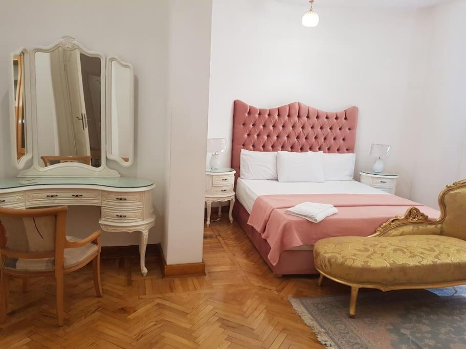 4BR Ground Floor Apartment near 5A Families Only