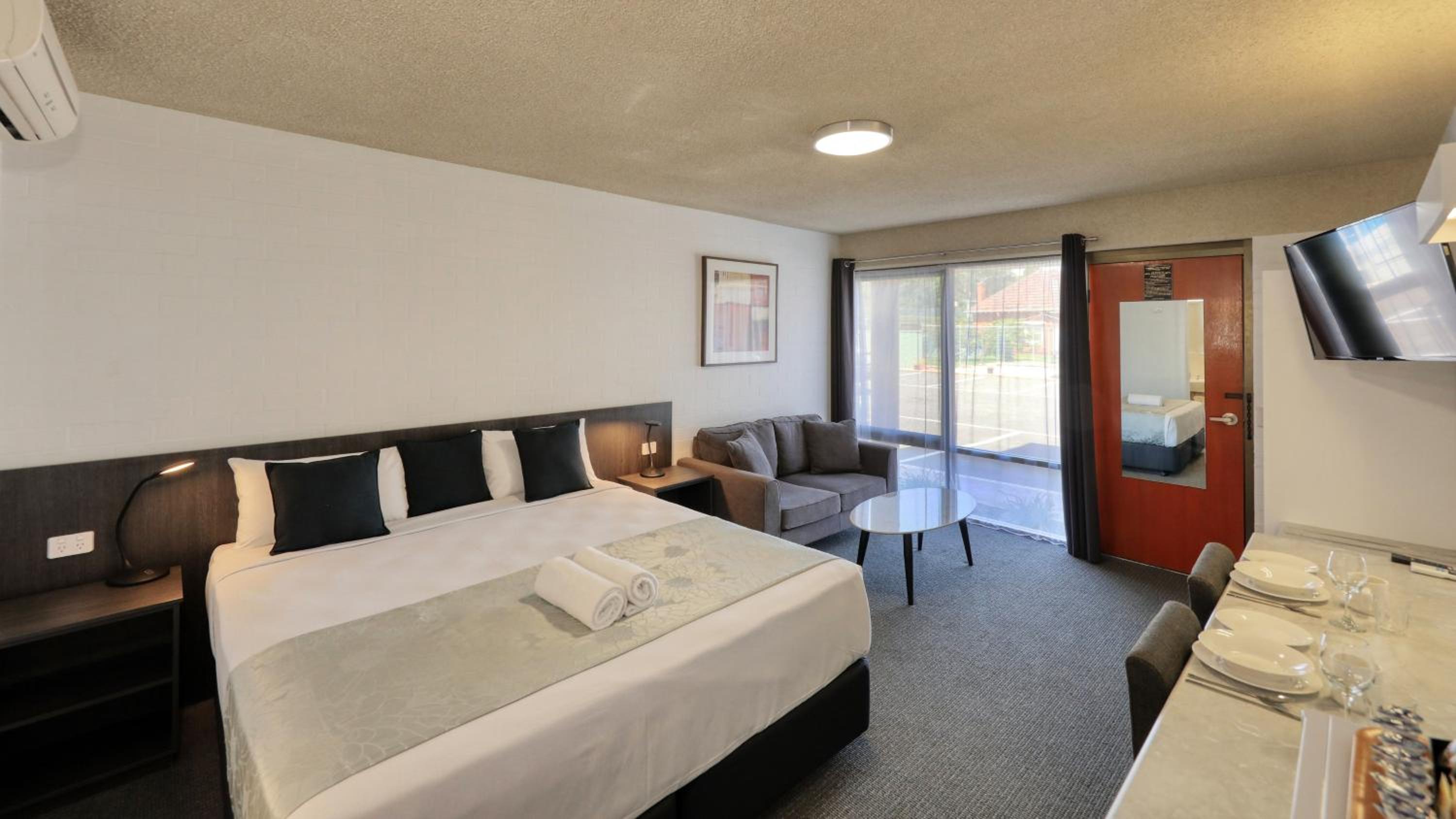 City Reach Motel