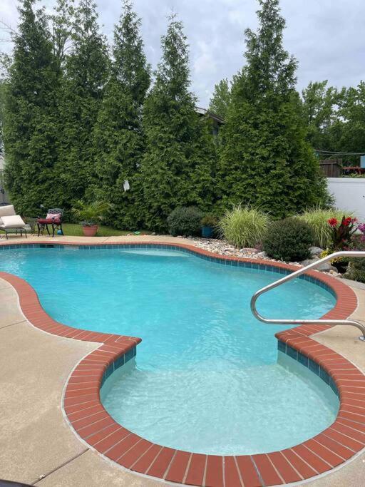 St Louis Vacations - Fenton Oasis - Property Image 1
