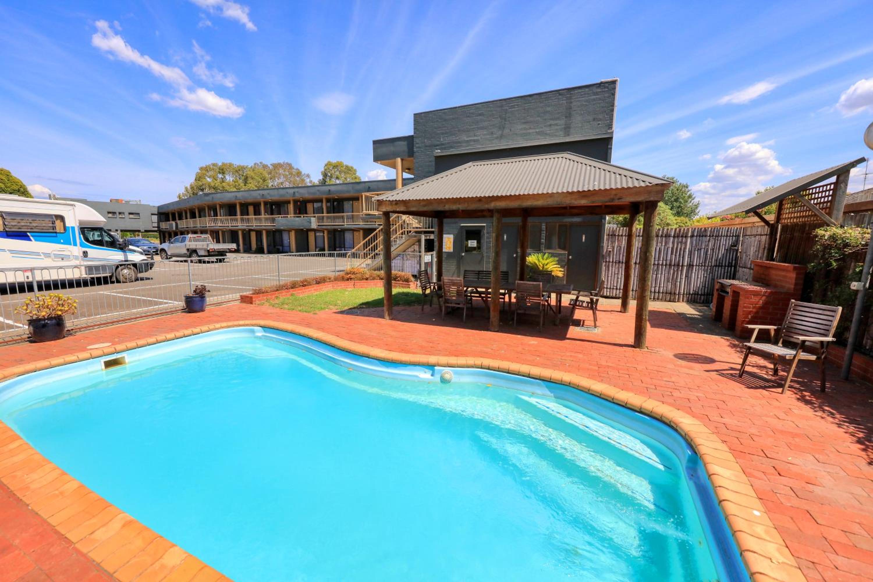 City Reach Motel