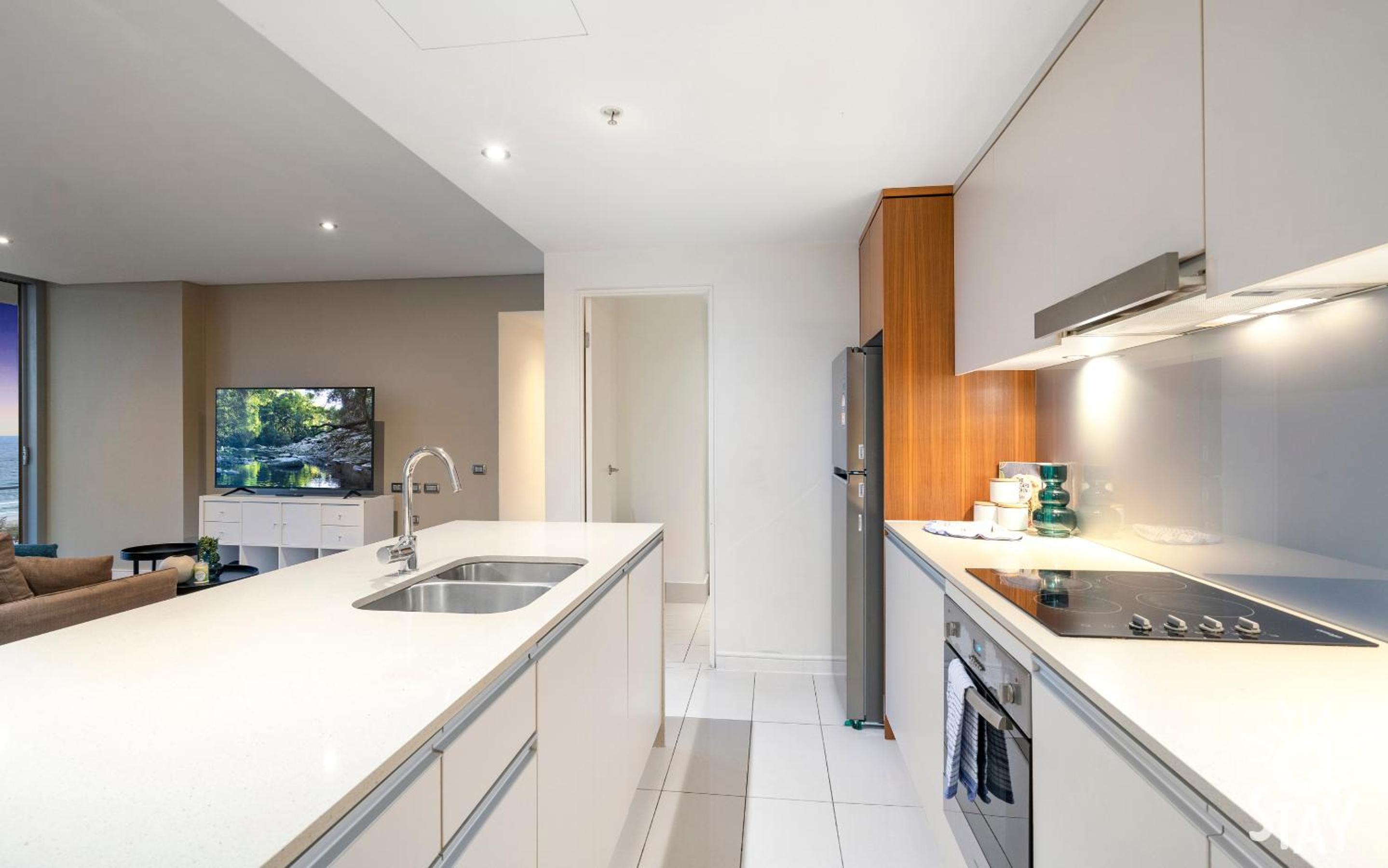 Elston Apartments - QStay