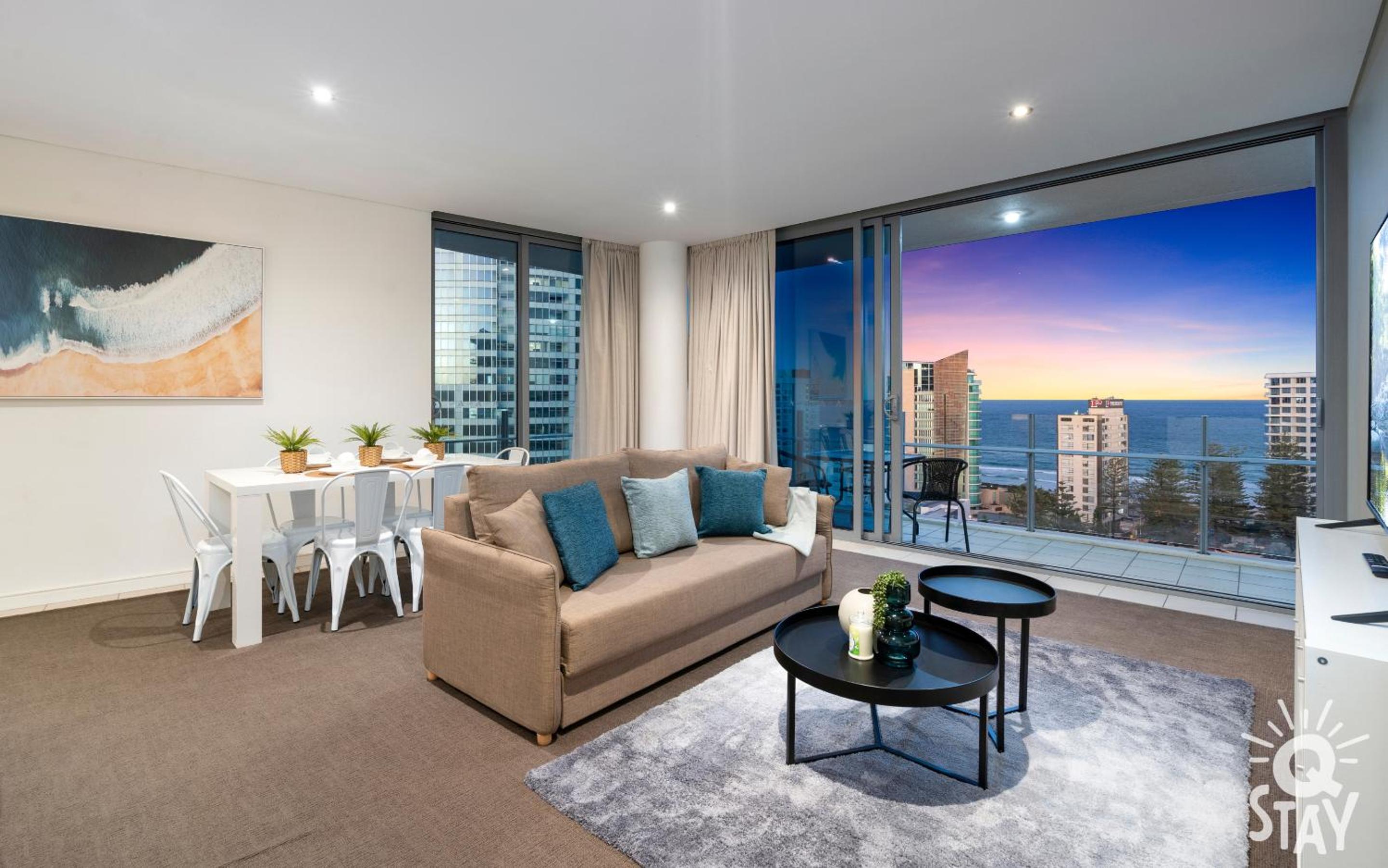 Elston Apartments - QStay
