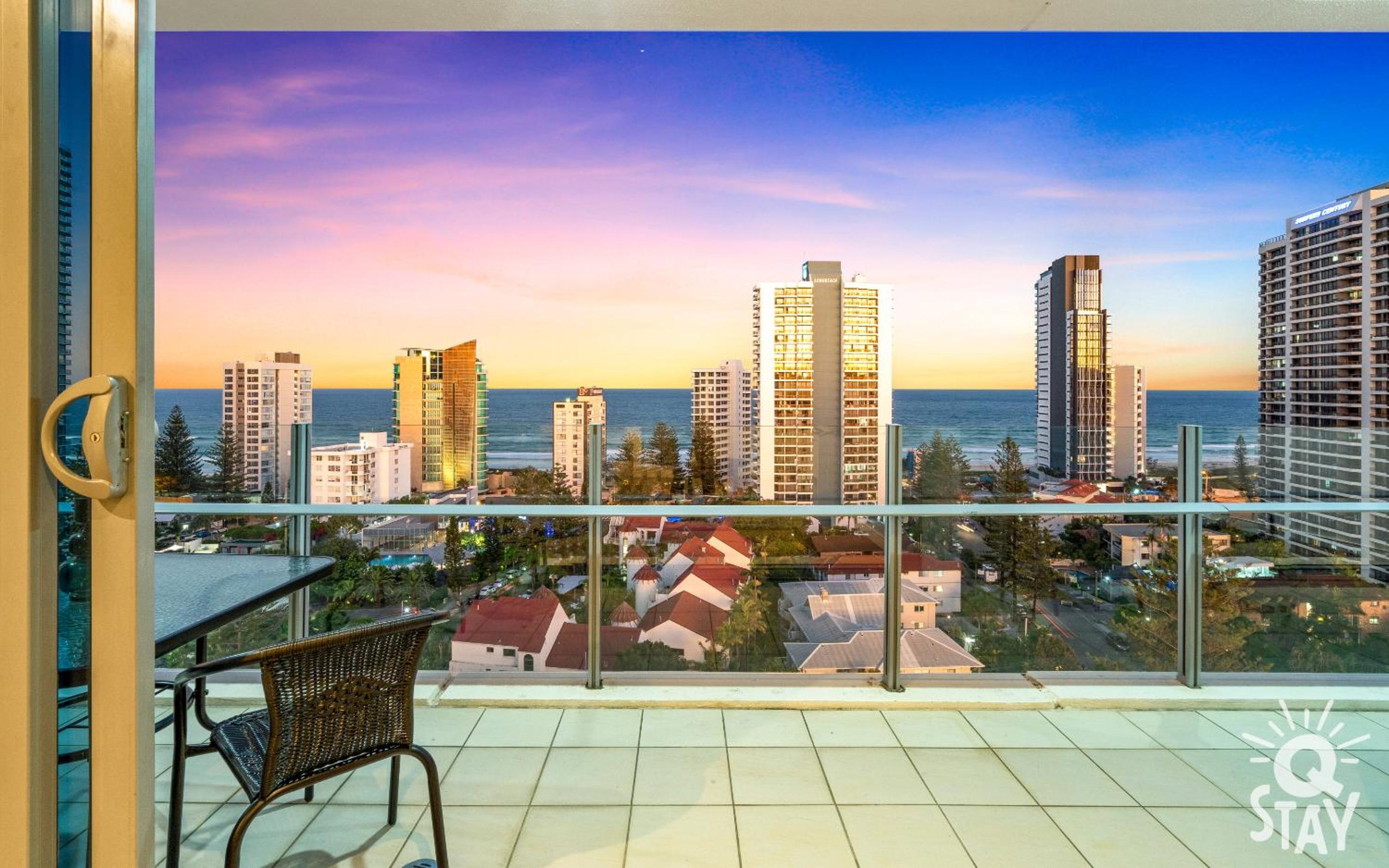 Elston Apartments - QStay