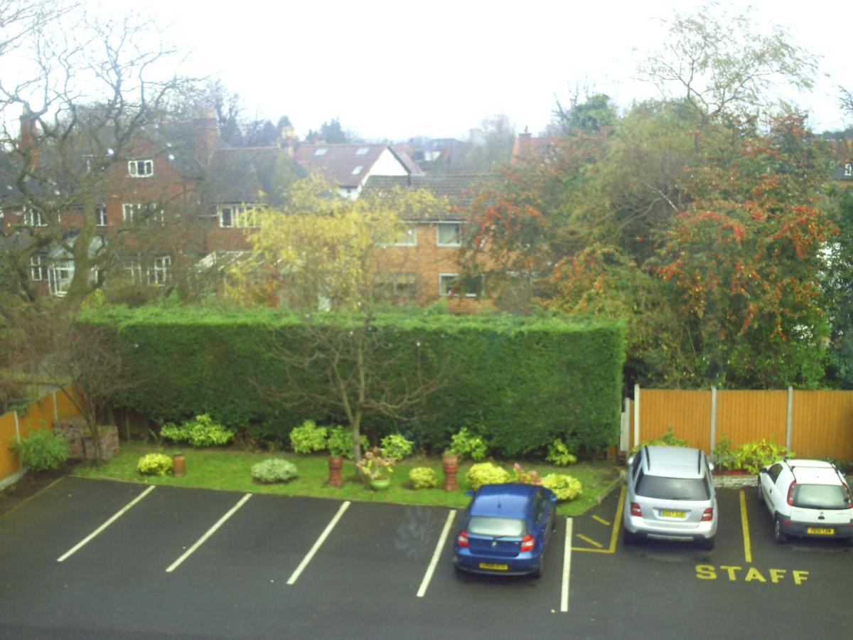 Woodlands Hotel