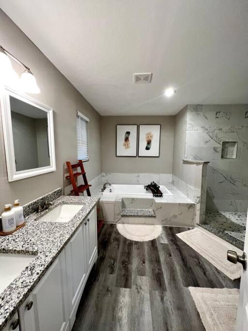 Spacious/Cozy home in Fort Worth