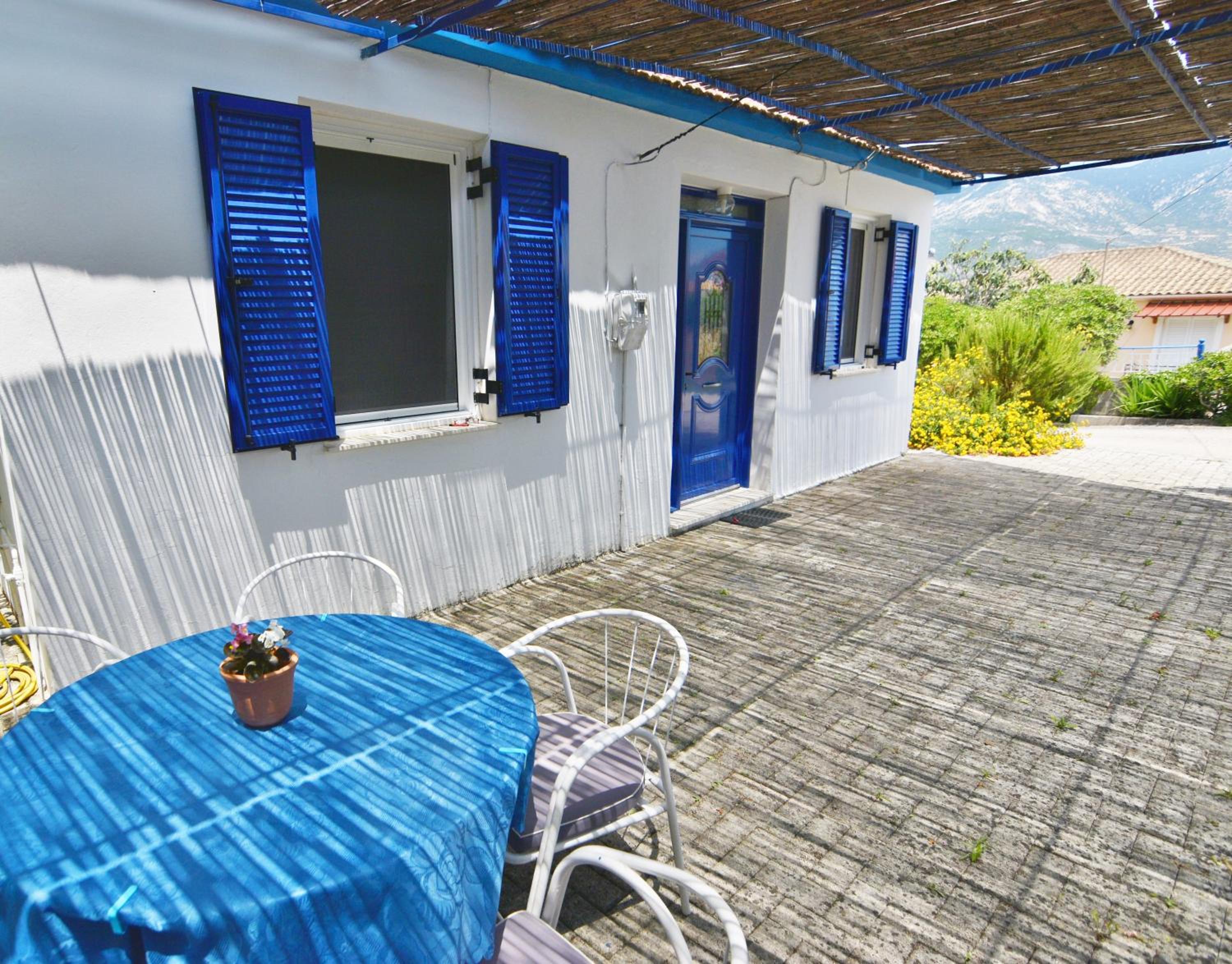outdoor BBQ area