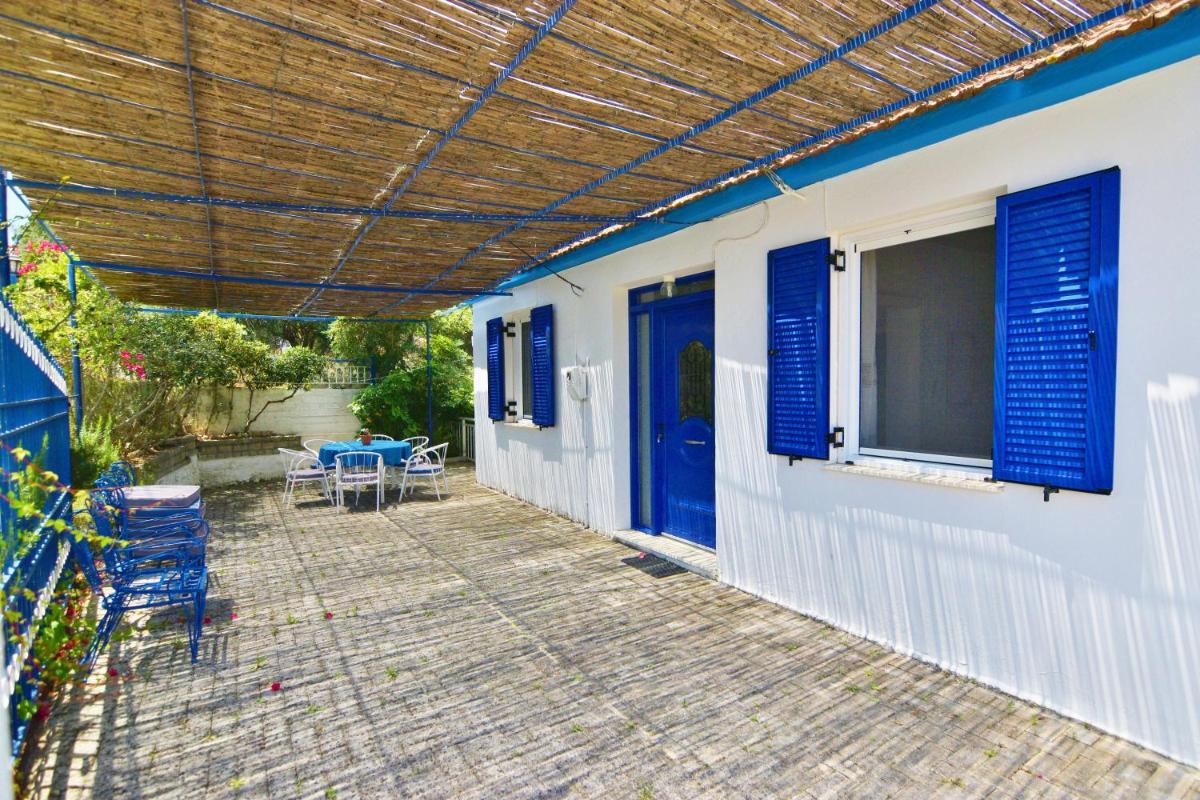 outdoor BBQ area