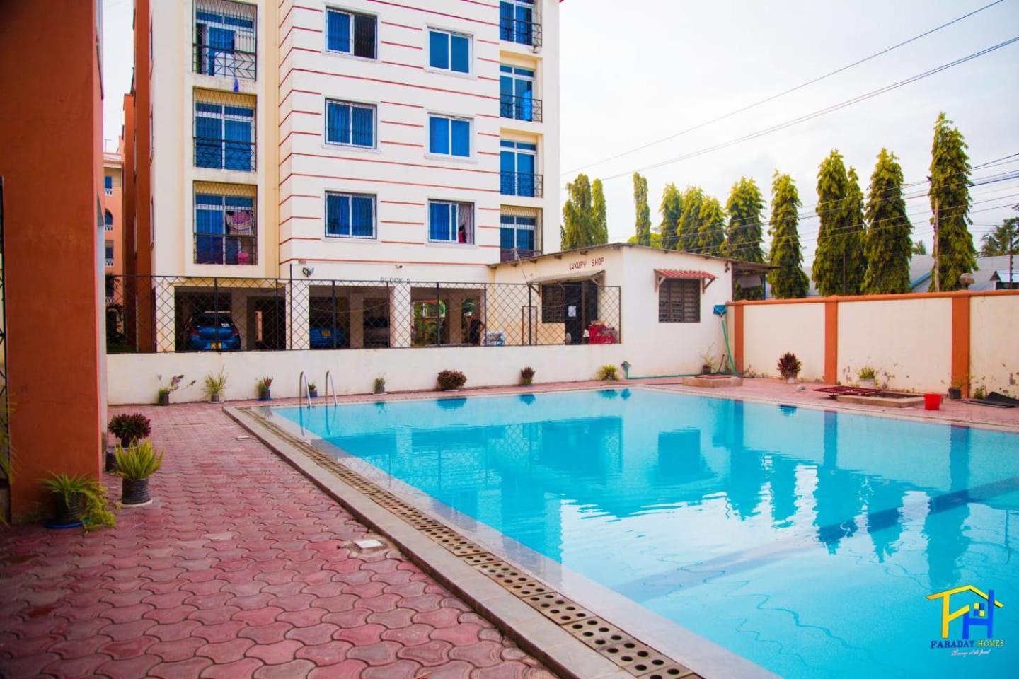 Lux Suites Mtwapa Luxury Apartments view 5