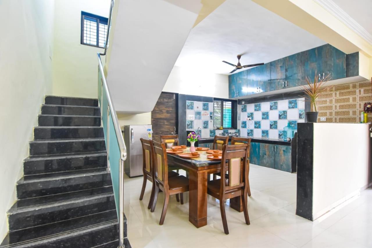 Anni 4bhk Villa Lonavala view 4