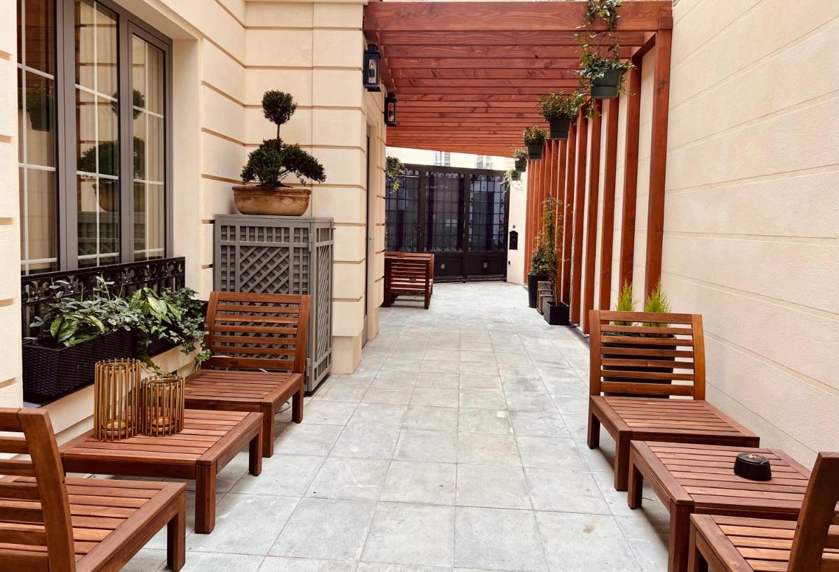 outdoor BBQ area