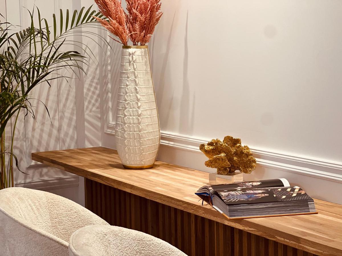 hotel reception