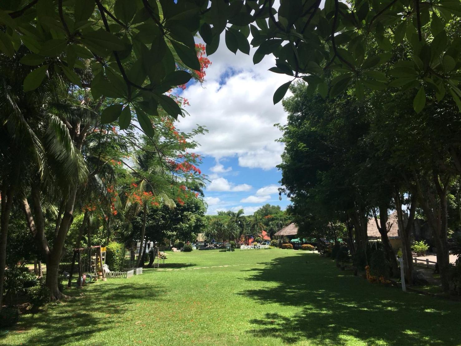 Duenshine Resort