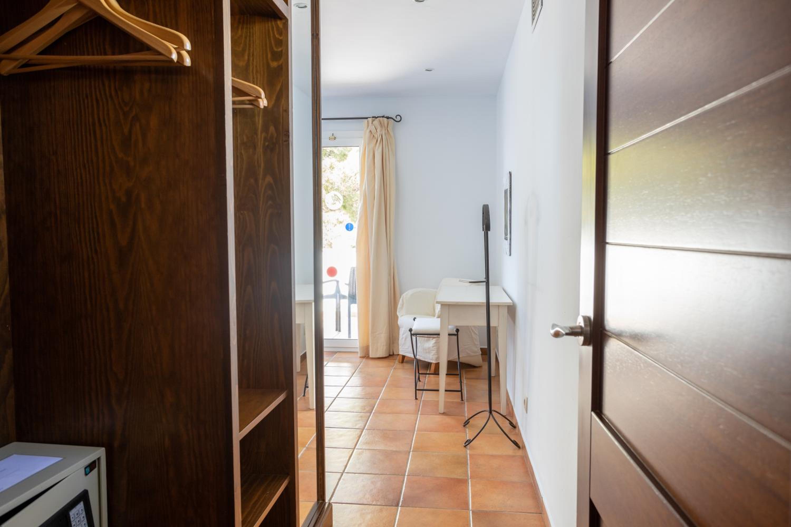 Villas Finesse By MENORCARENTALS