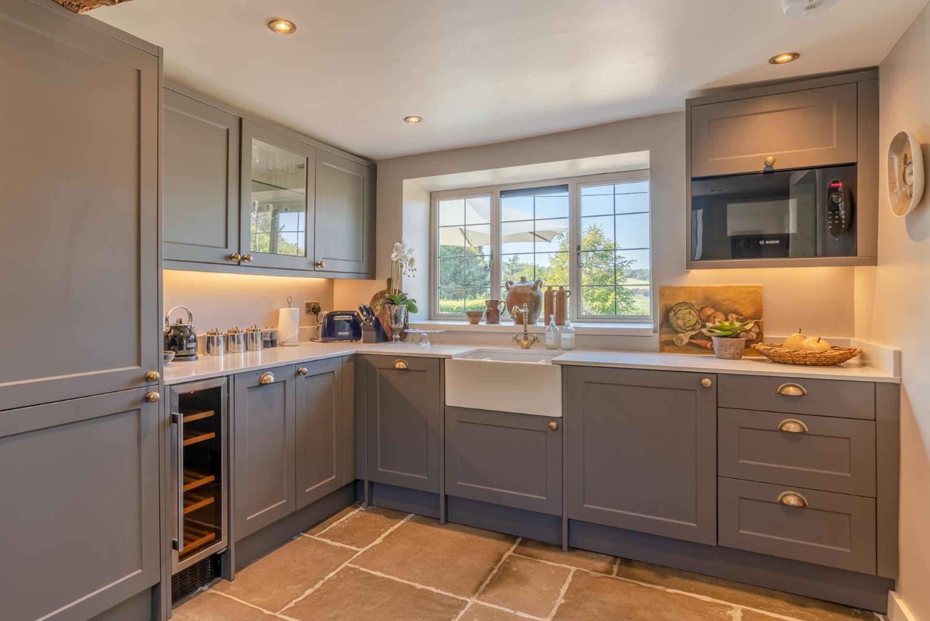 Broughwood Cottage Snowshill, Cotswold Stone Cottage view 4
