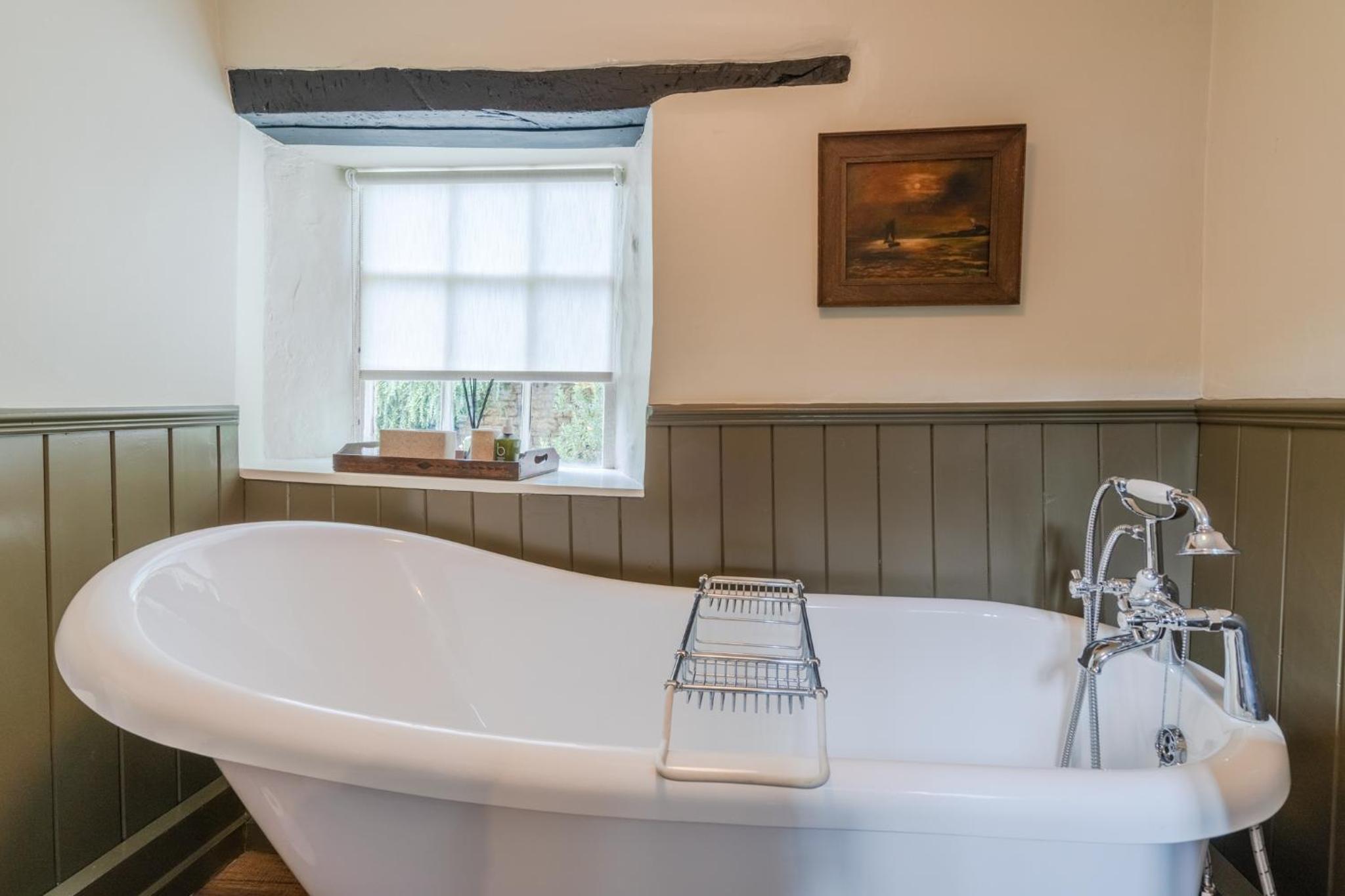 Castle Cottage Winchcombe view 5