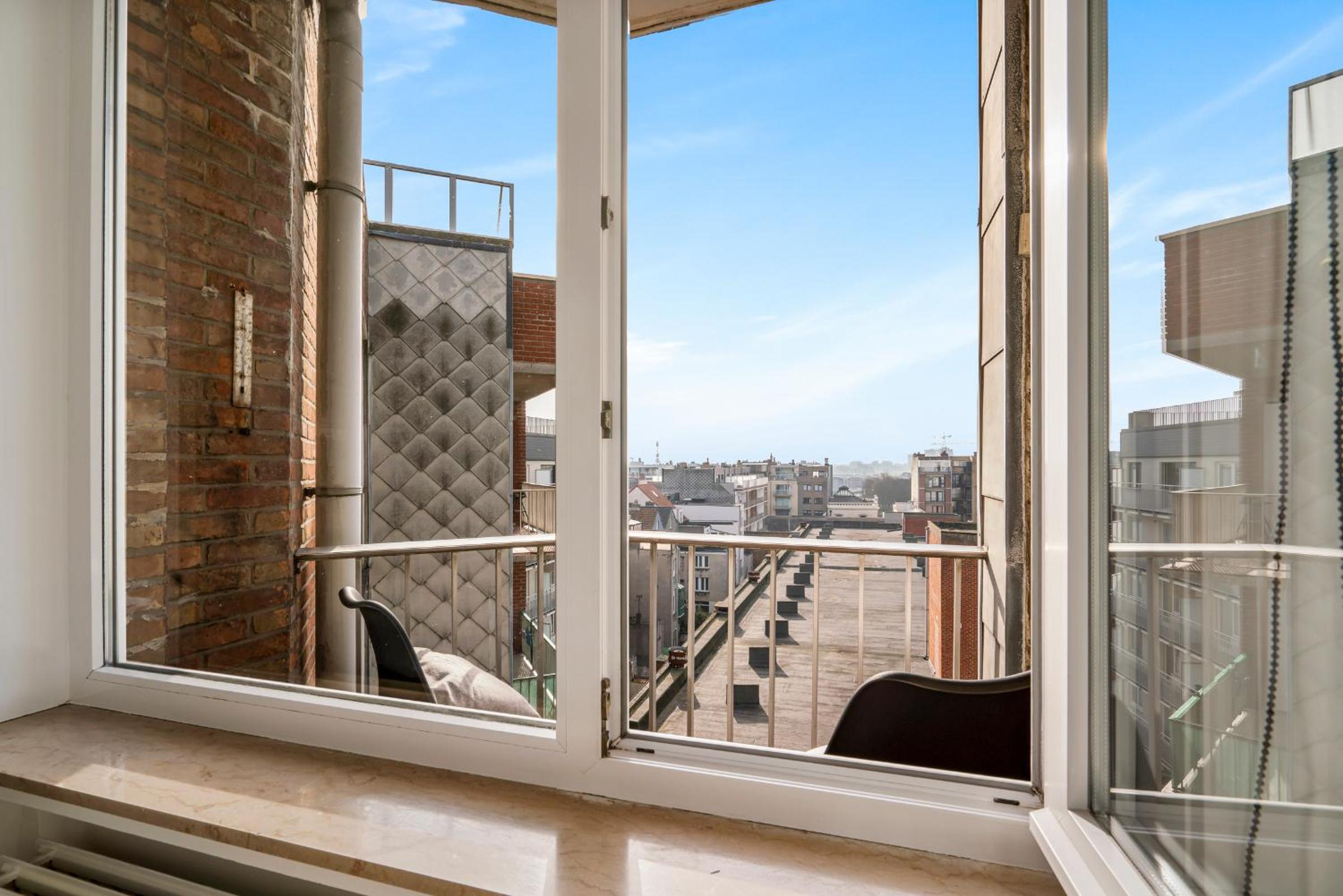 Fantastically located modern apartment with garage available