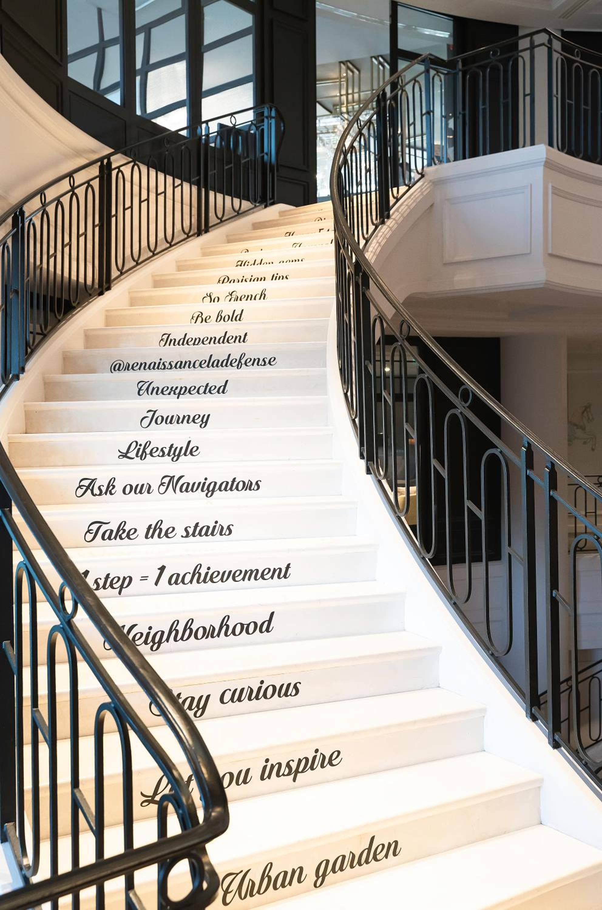 Puteaux Vacations - Renaissance Paris La Defense Hotel - Property Image 3