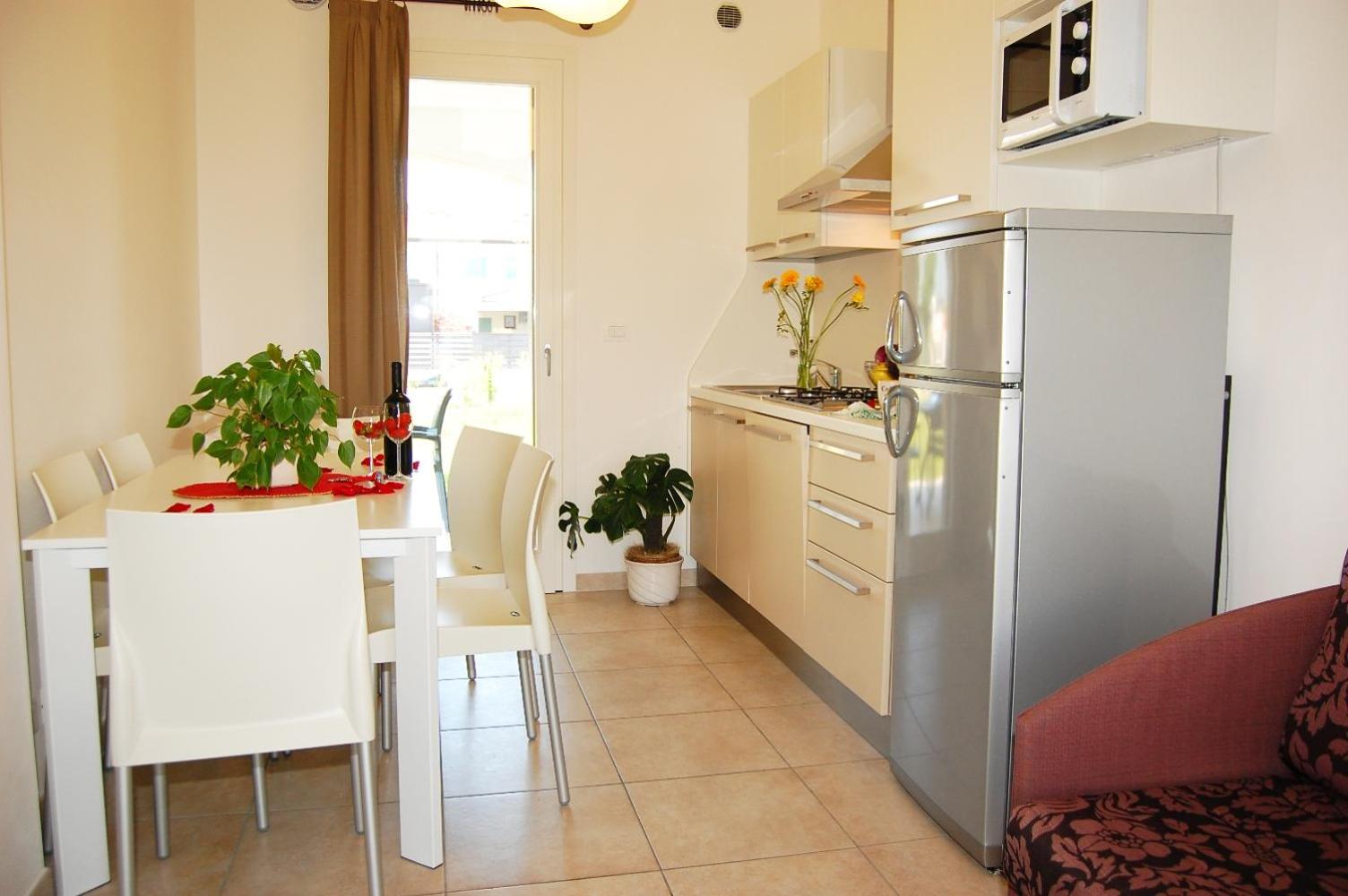 Comfortable family apartment with swimming pool view 2