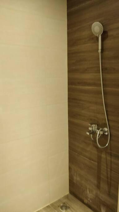 Apartemen Studio Nagoya Thamrin city 27 view 3