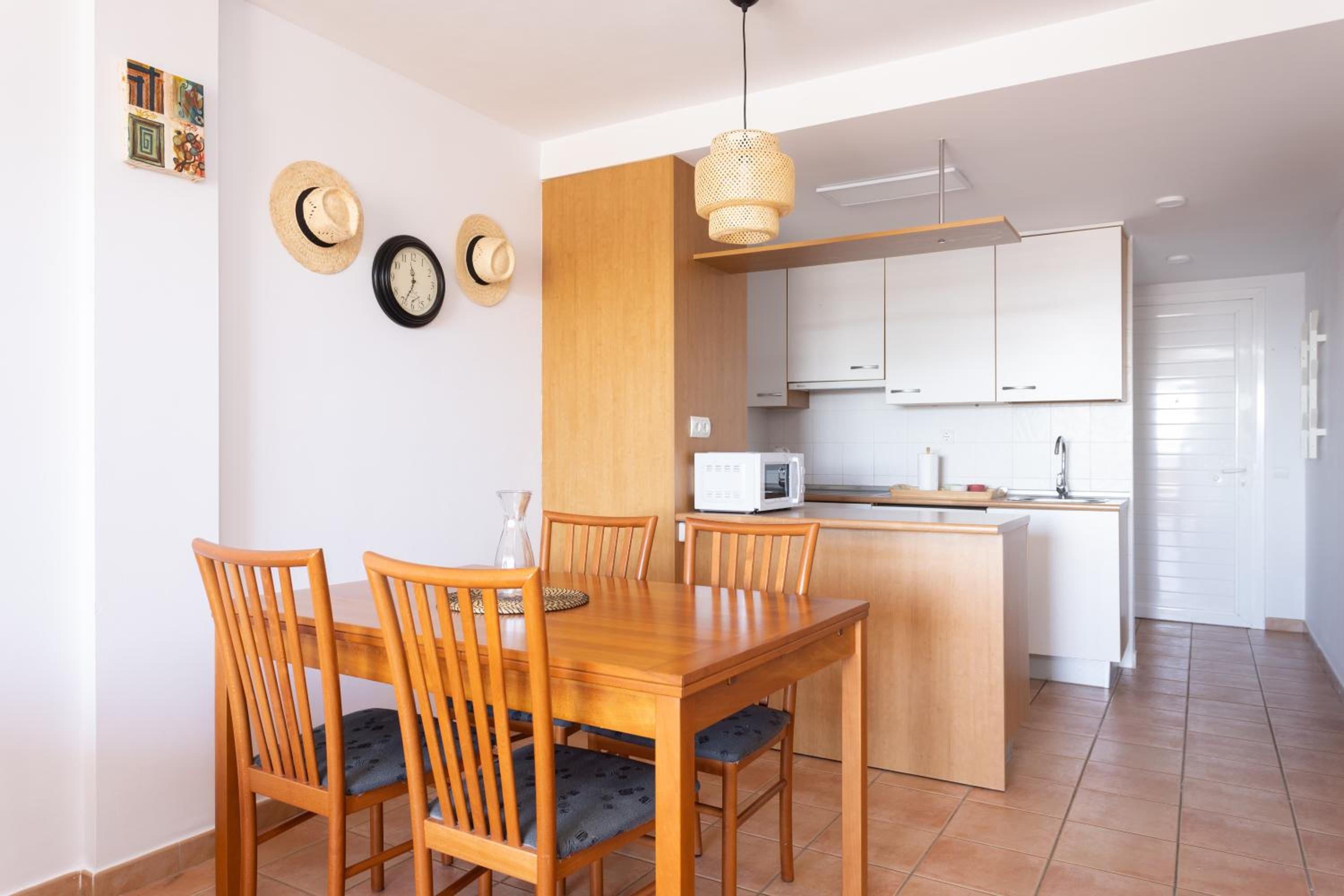 109 Sunny Paradise Apartment By Sunkeyrents view 5