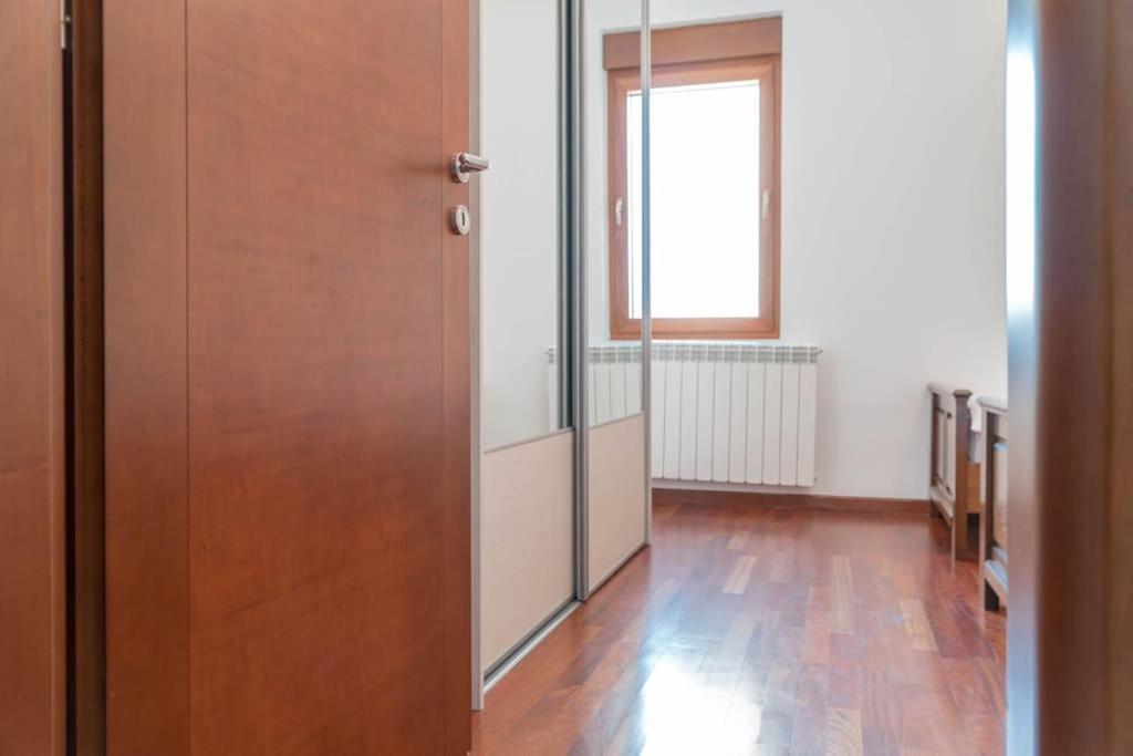 APARTMAN LARA view 2