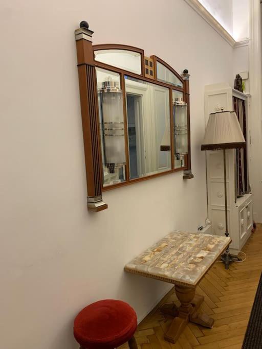 City Central Apartments 2 next to New York Cafe view 5