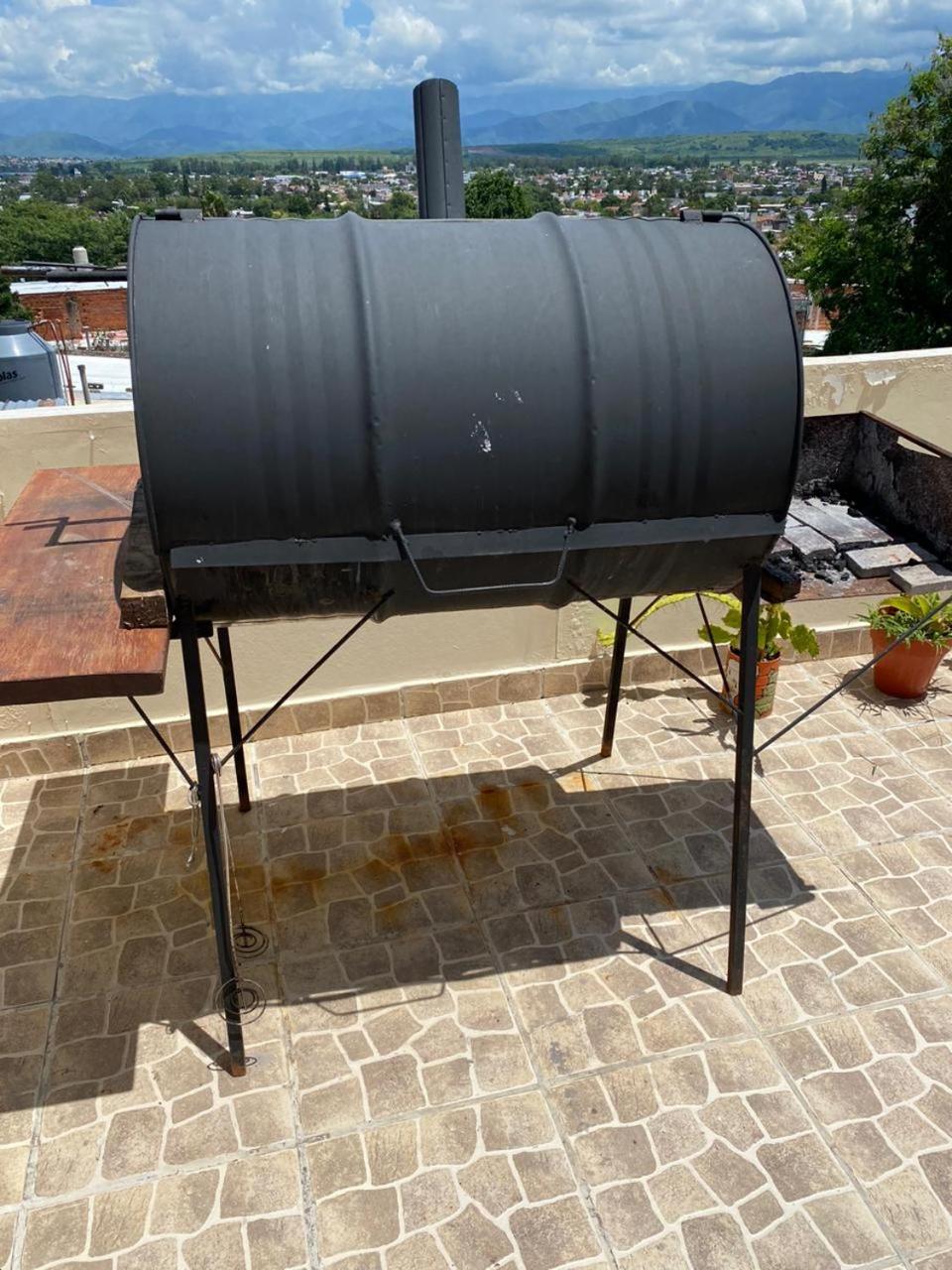 Departamento entre cerros y cielo