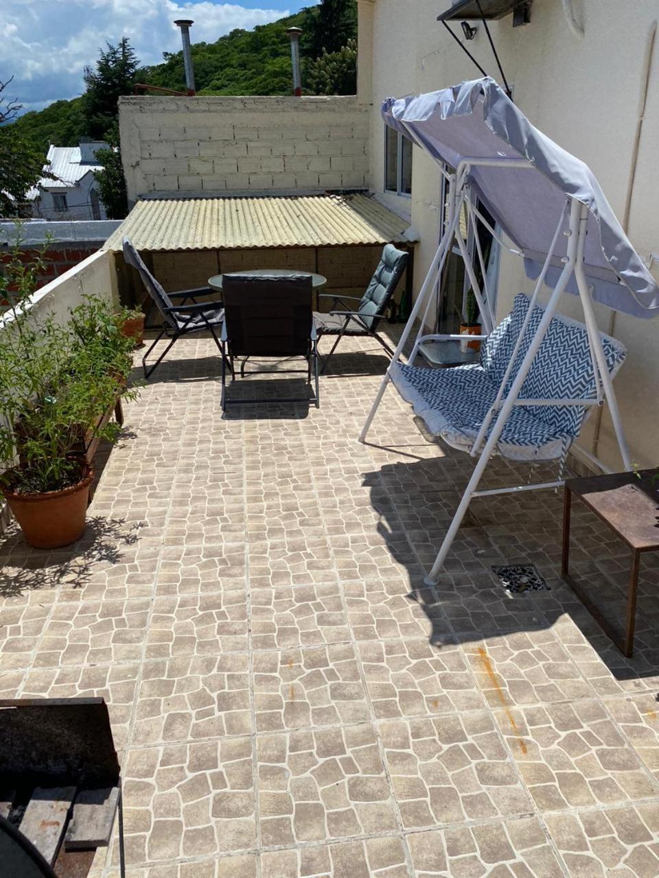 Departamento entre cerros y cielo