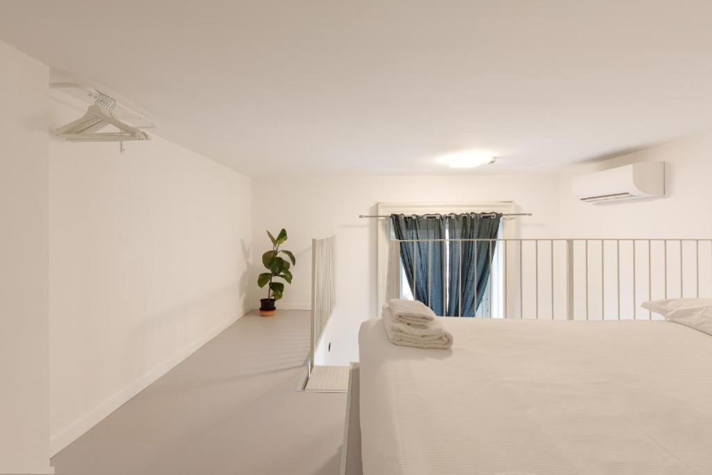 GuestHost - Central Studio APTS Milano-Corso Magenta