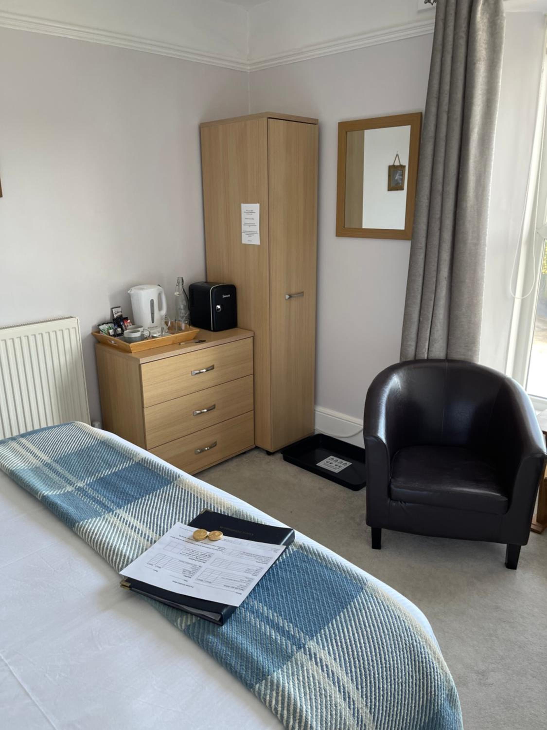 Nythfa Guest House