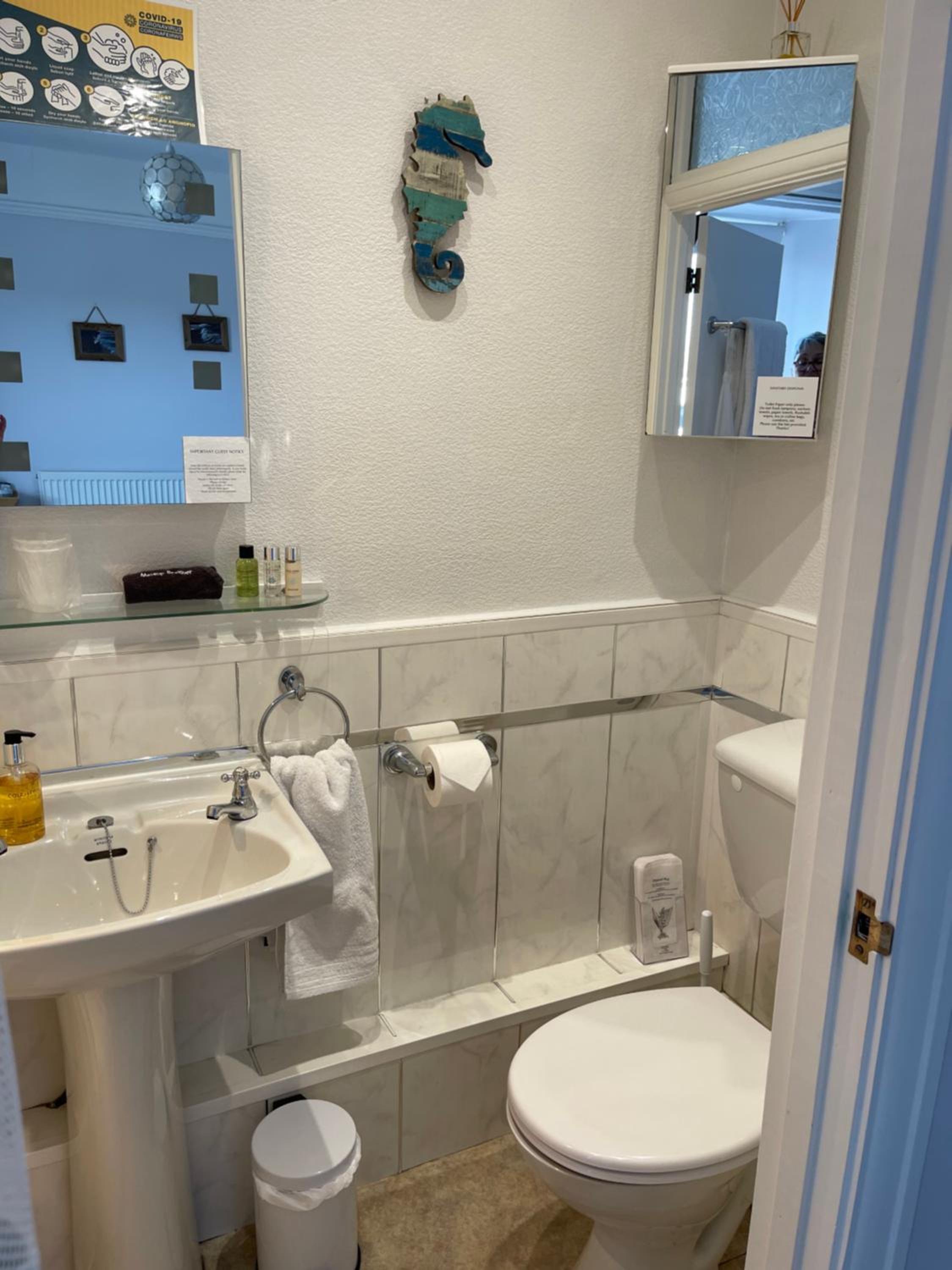 Nythfa Guest House