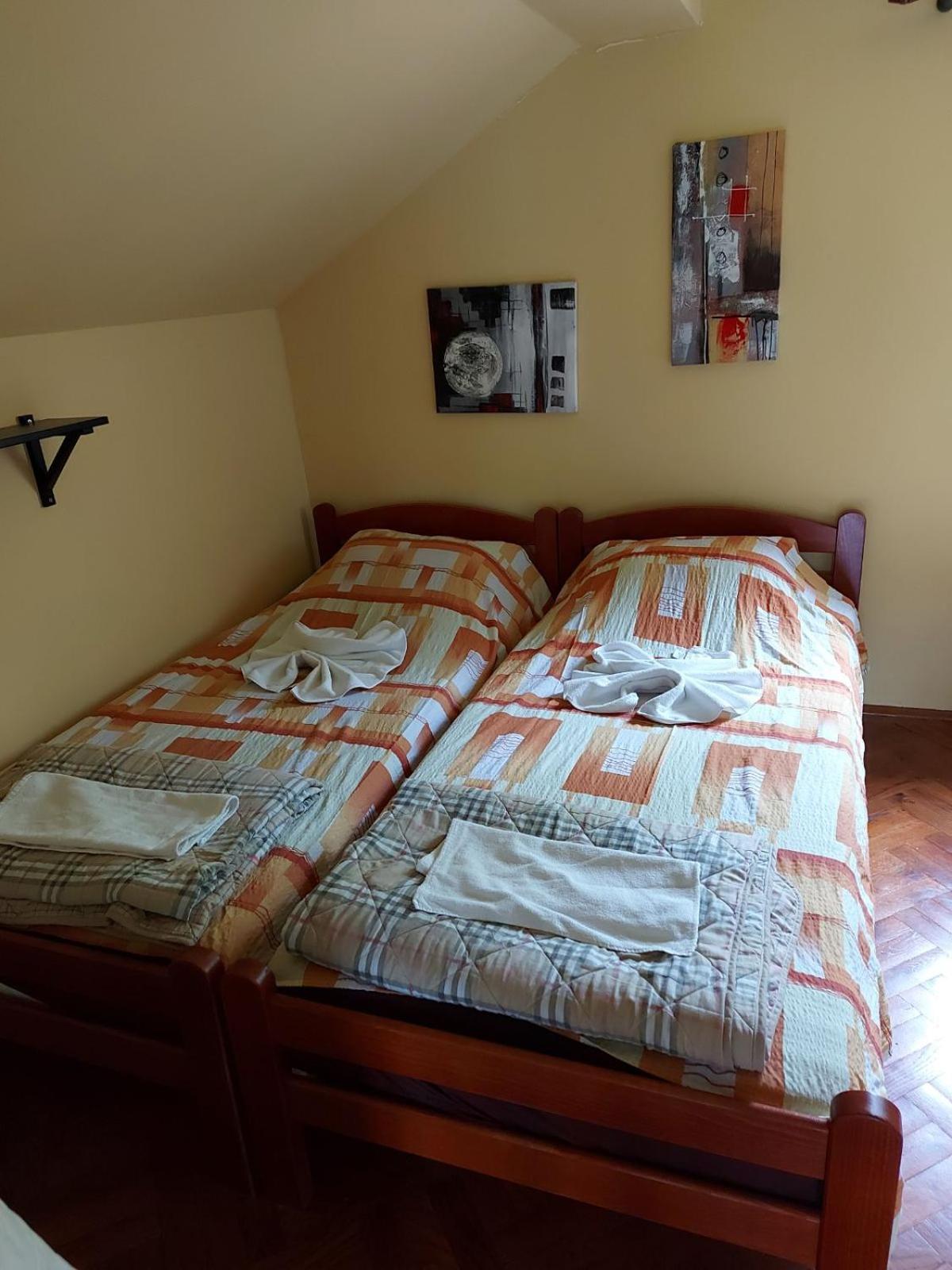 Photo 51
