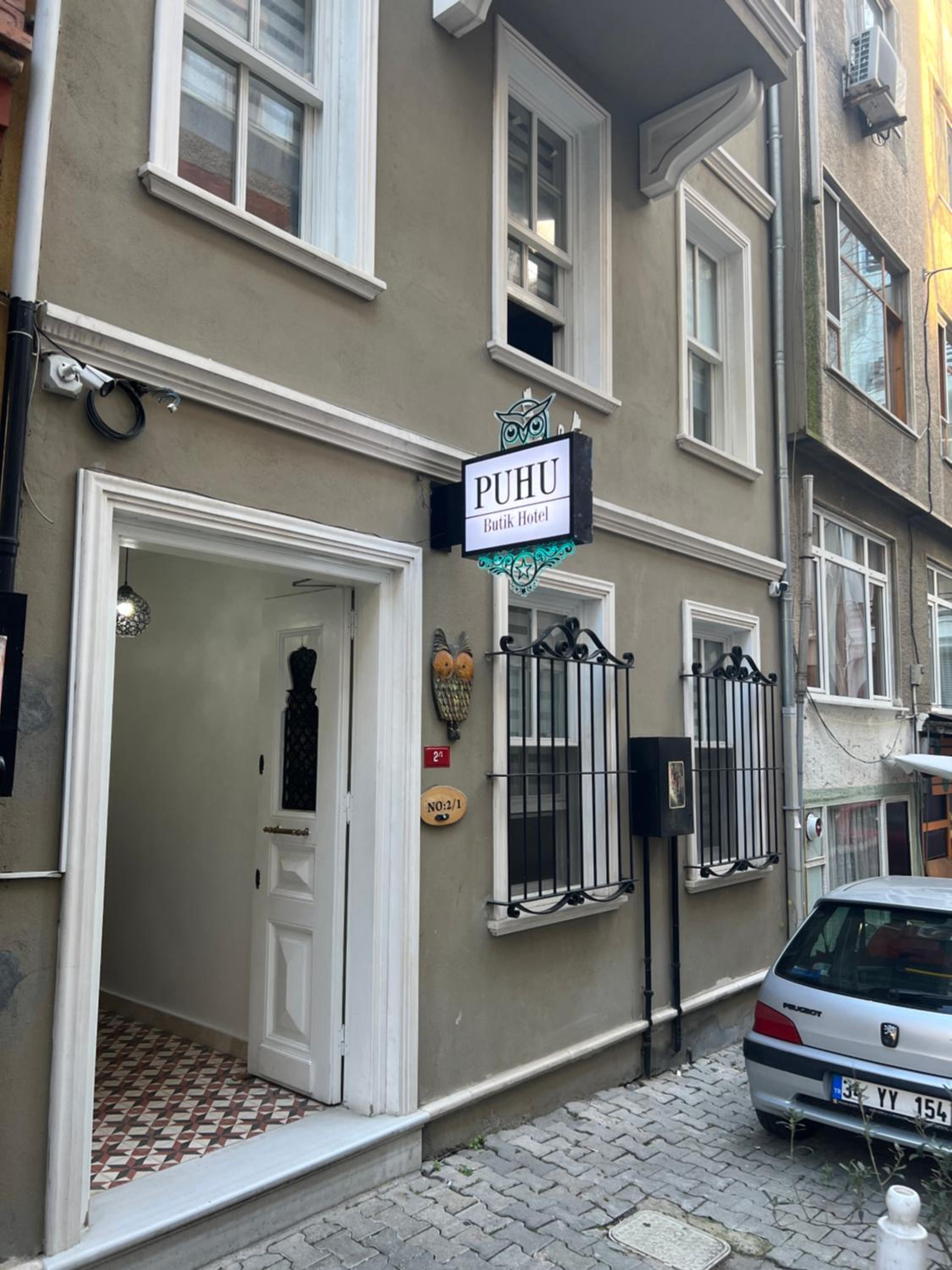 PUHU OTEL — Istanbul